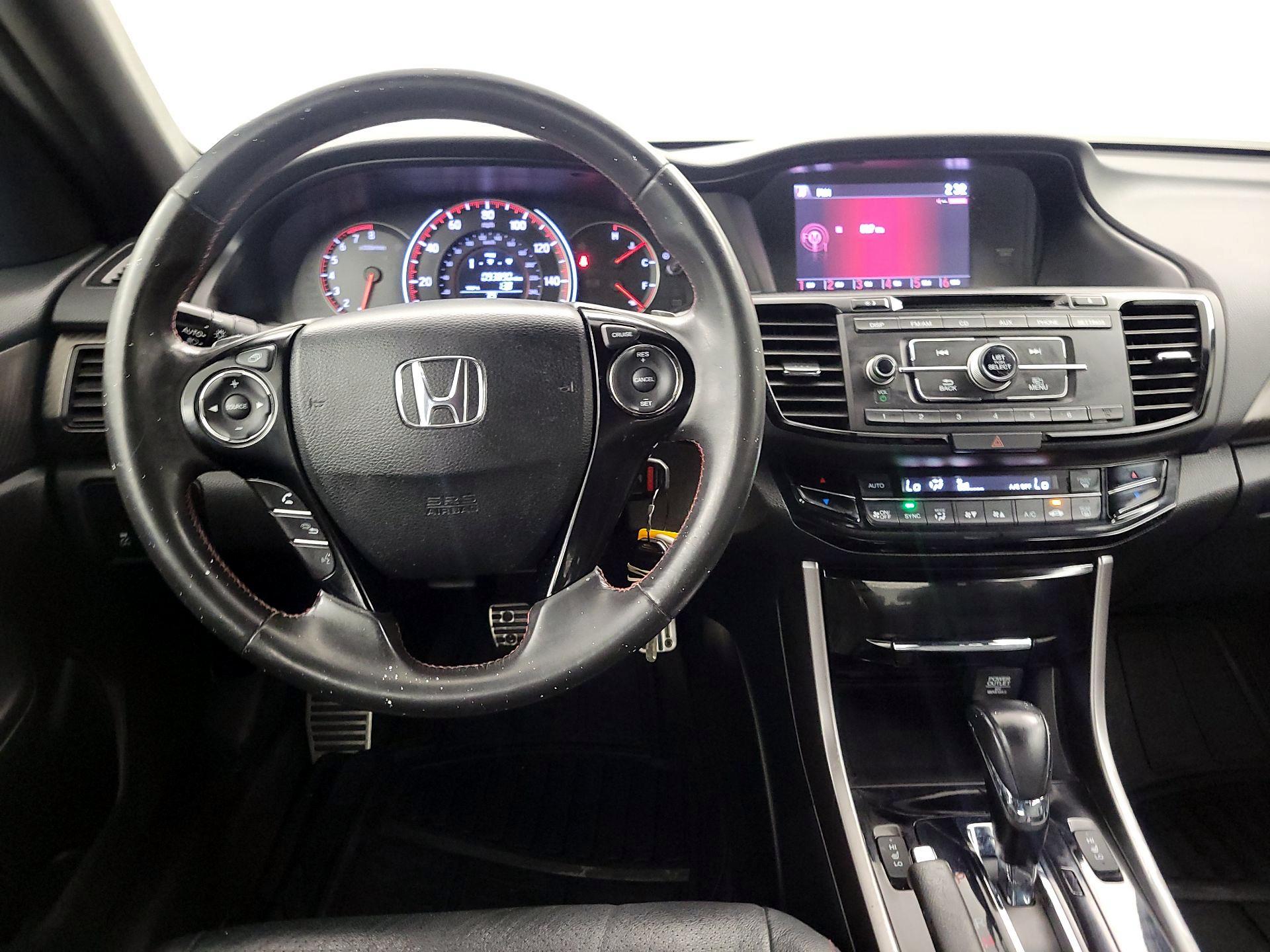 Thumbnail: 2017 Honda Accord - 10