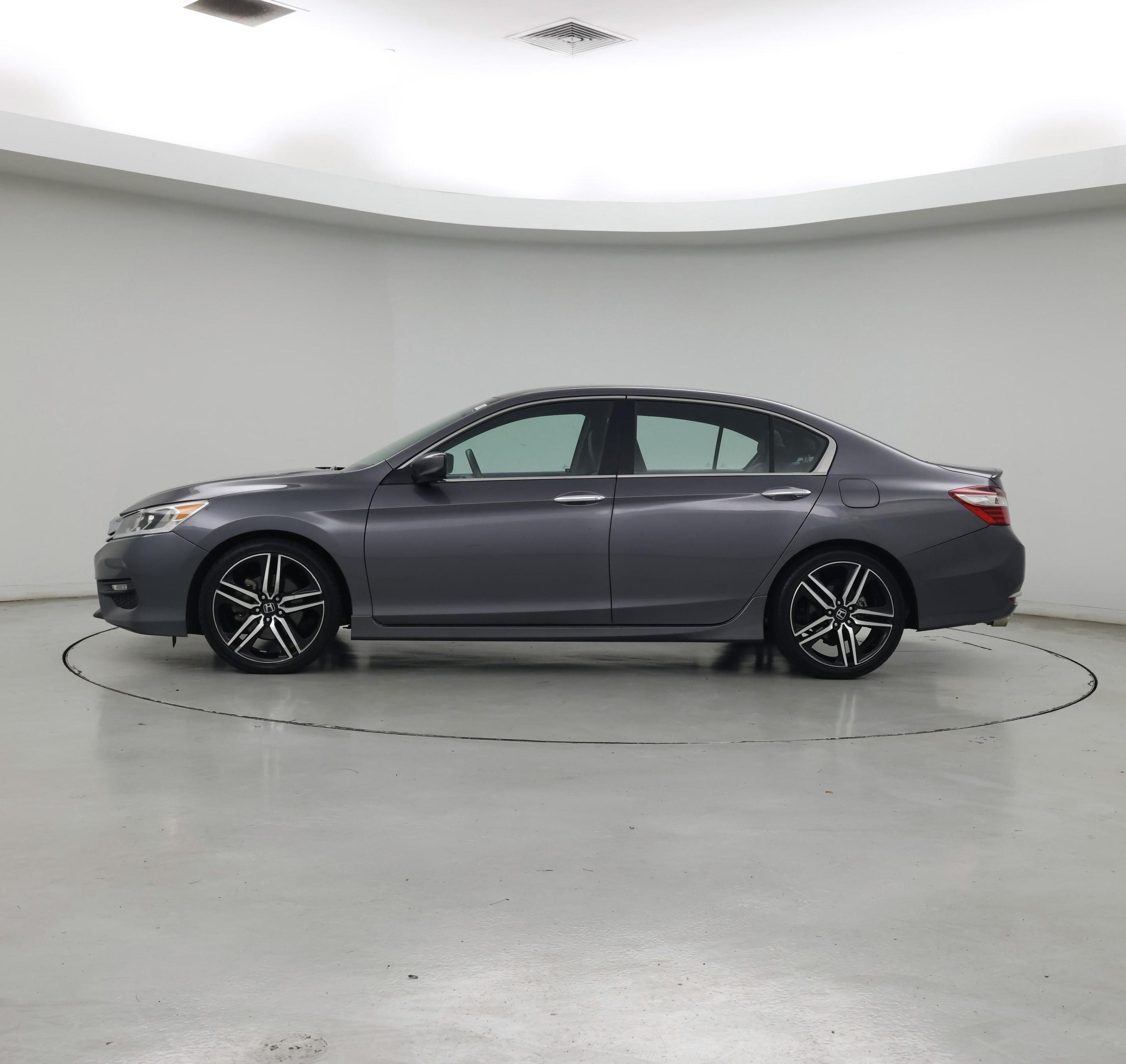 Thumbnail: 2017 Honda Accord - 3