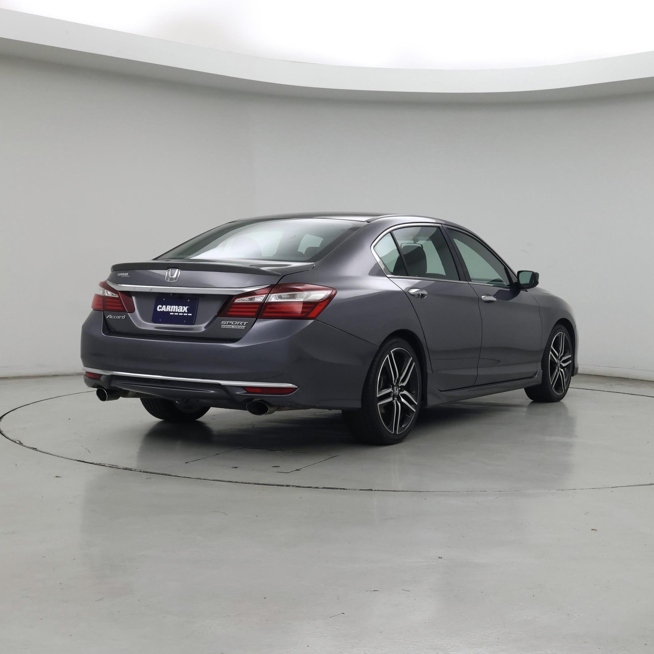 Thumbnail: 2017 Honda Accord - 8