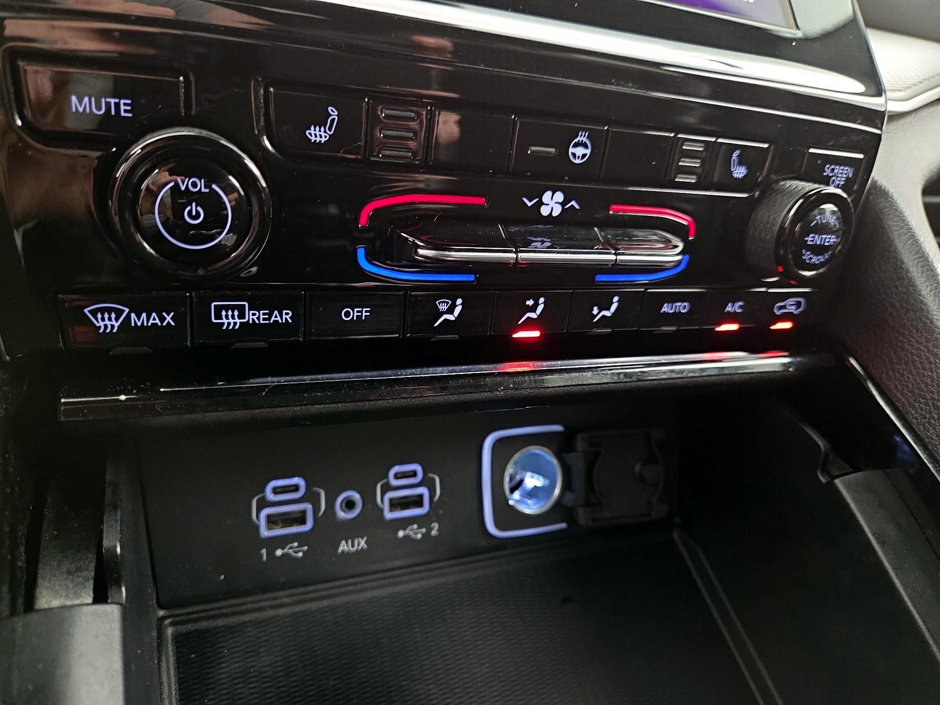 Thumbnail: 2023 Jeep Grand Cherokee - 16