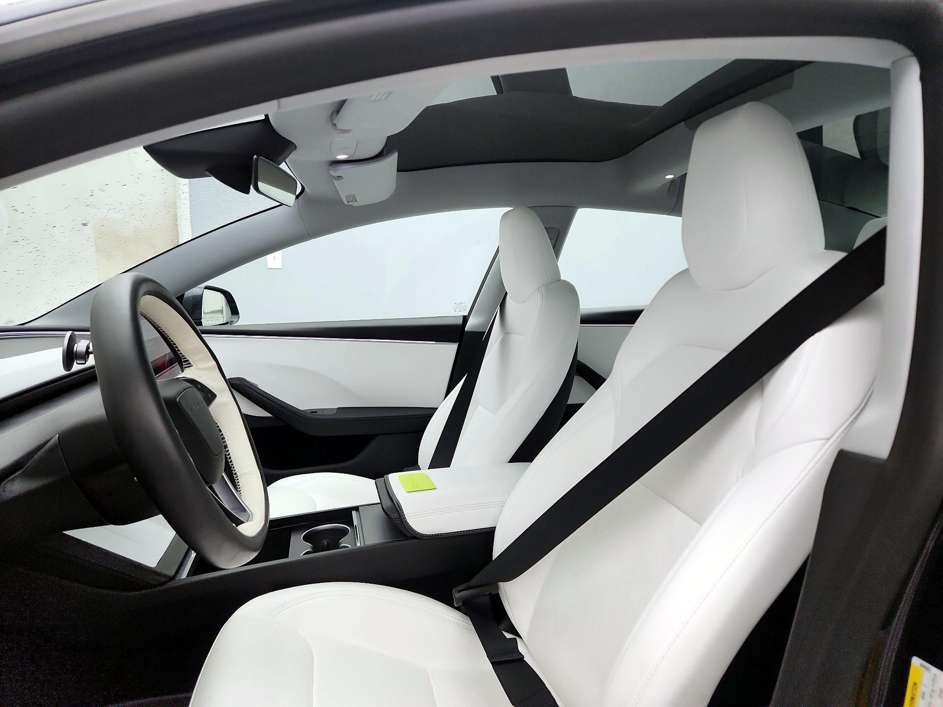 Thumbnail: 2025 Tesla Model 3 - 18