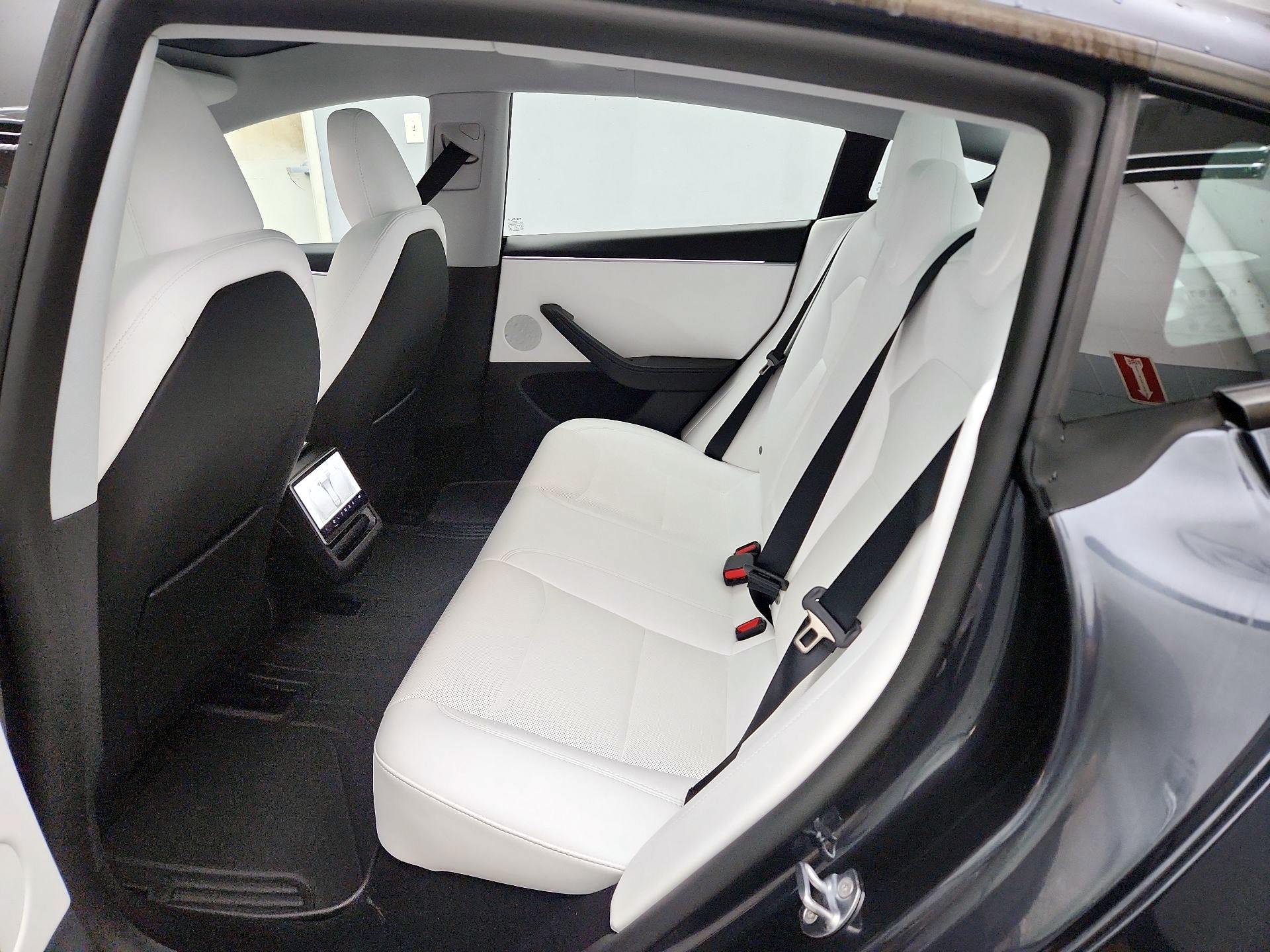 Thumbnail: 2025 Tesla Model 3 - 19