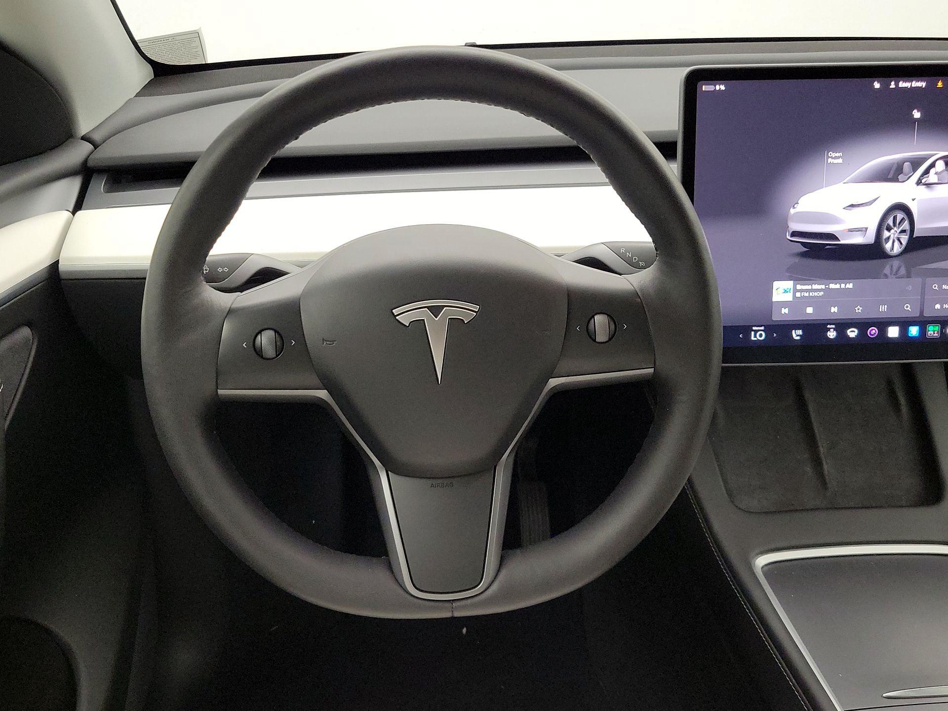 Thumbnail: 2023 Tesla Model Y - 10