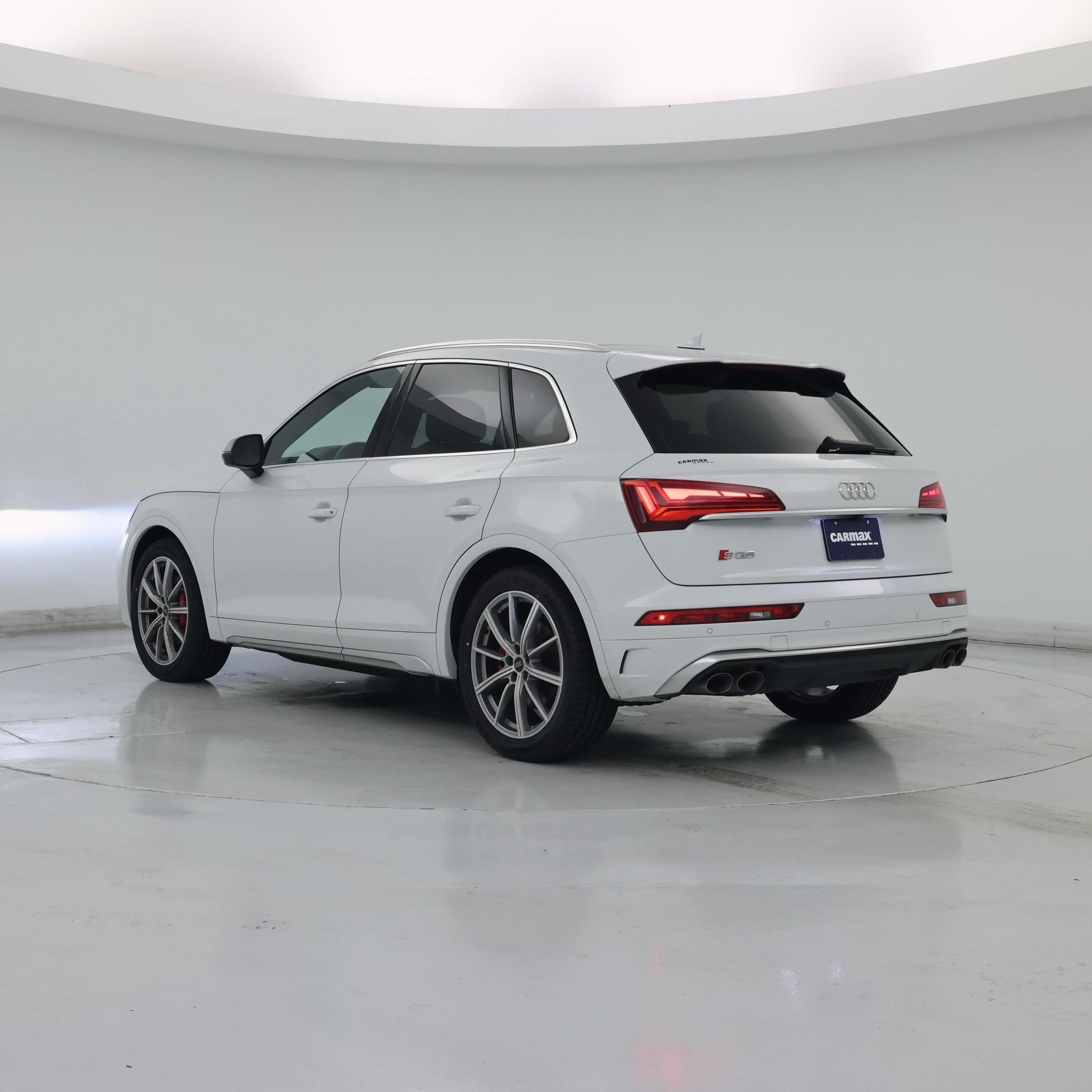 Thumbnail: 2024 Audi SQ5 - 2