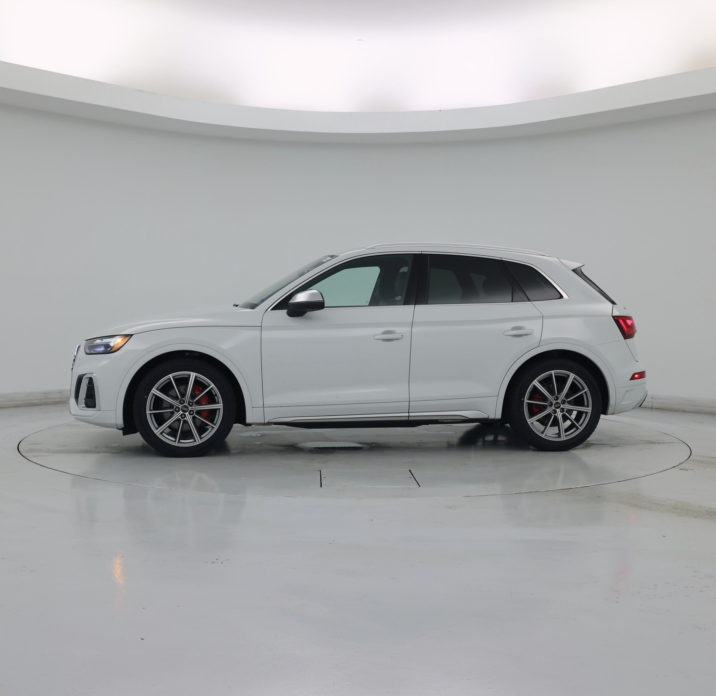 Thumbnail: 2024 Audi SQ5 - 3