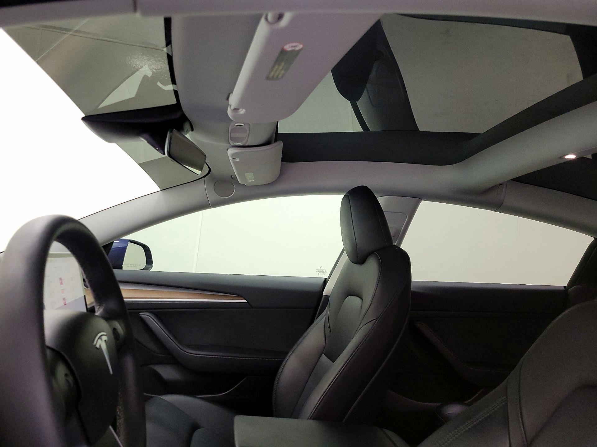 Thumbnail: 2023 Tesla Model 3 - 18