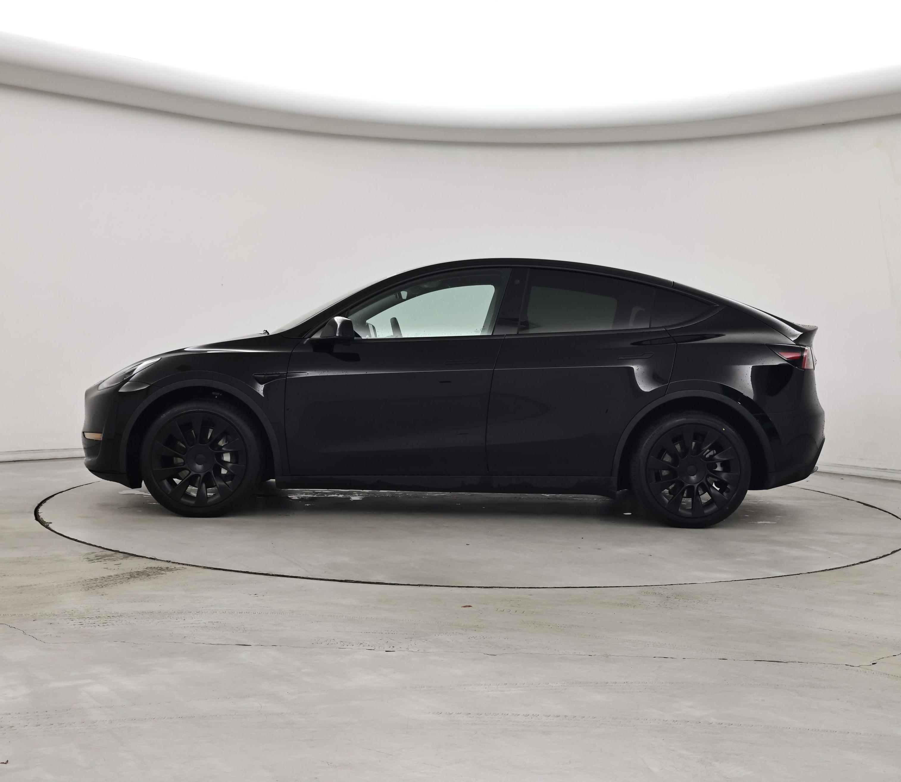 Thumbnail: 2022 Tesla Model Y - 3