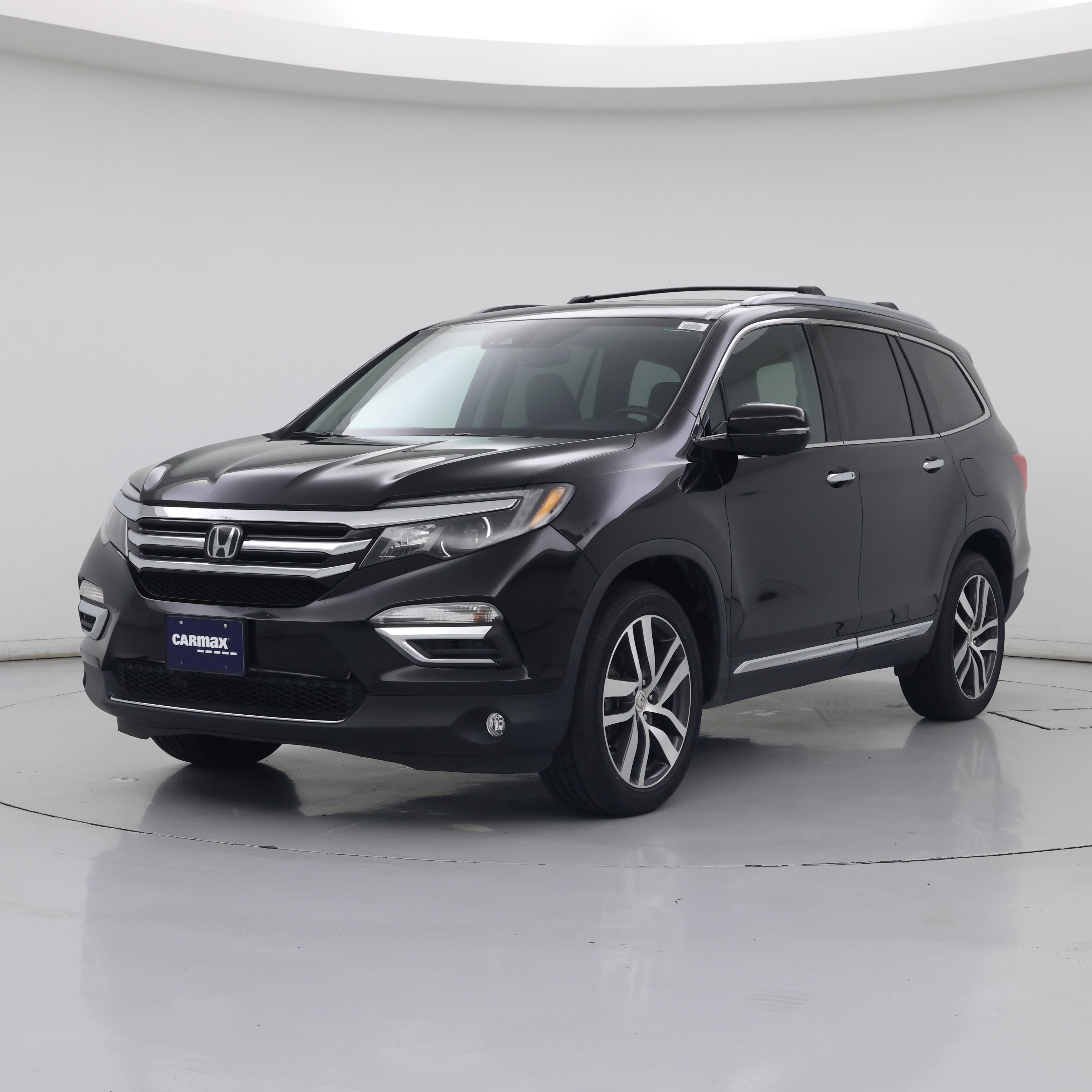 Thumbnail: 2017 Honda Pilot - 4
