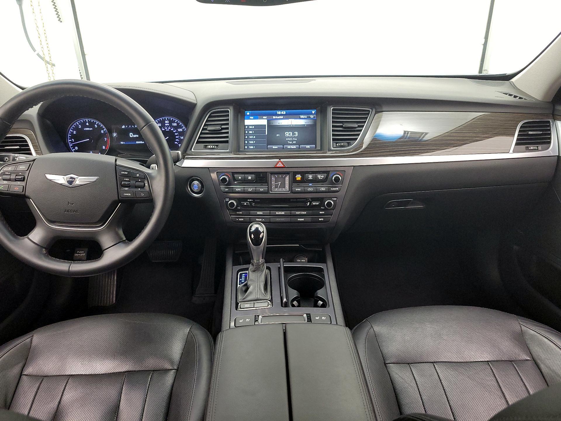 Thumbnail: 2015 Hyundai Genesis - 9