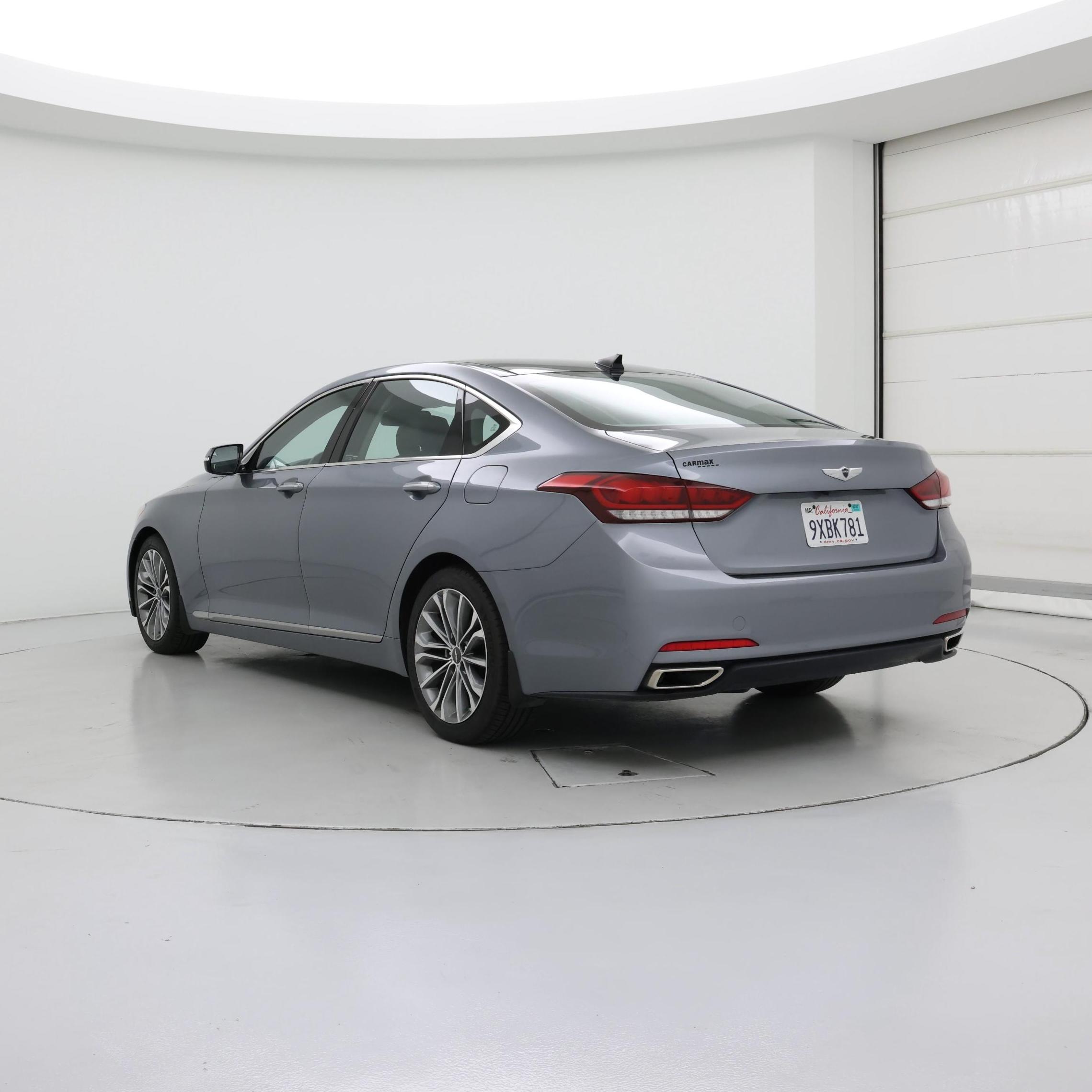 Thumbnail: 2015 Hyundai Genesis - 2