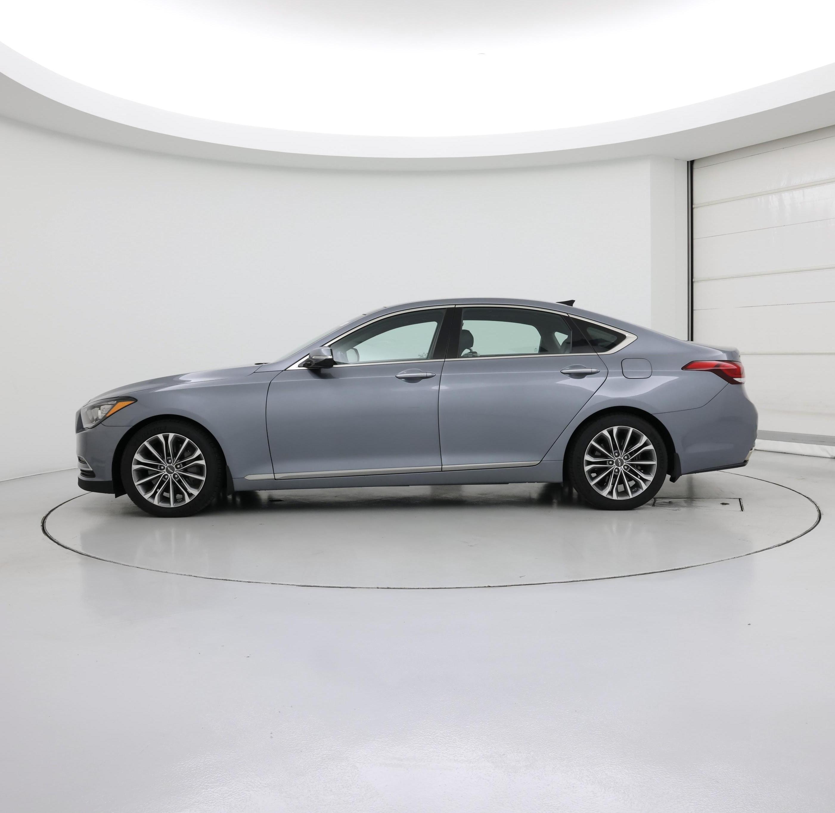 Thumbnail: 2015 Hyundai Genesis - 3