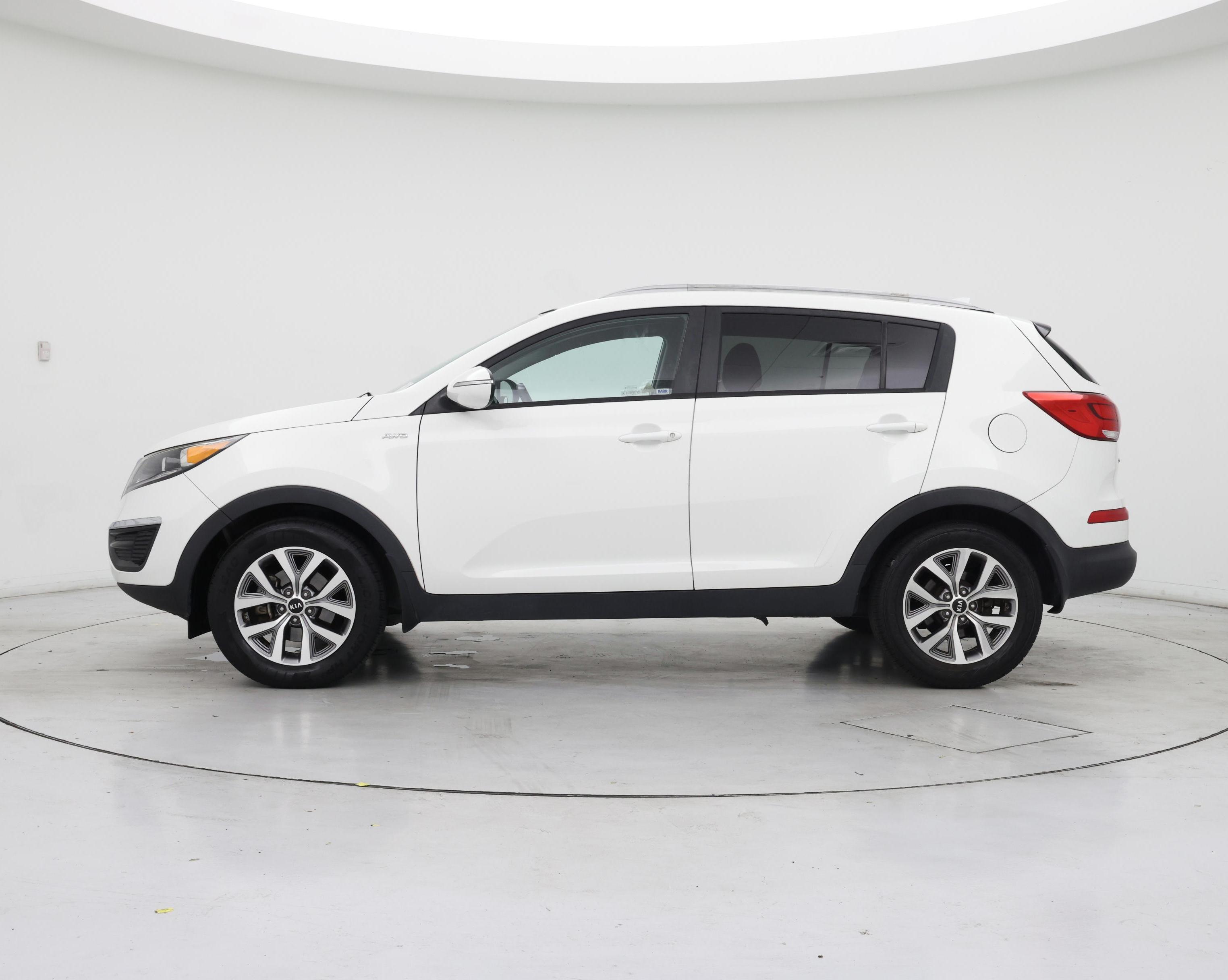 Thumbnail: 2015 Kia Sportage - 3