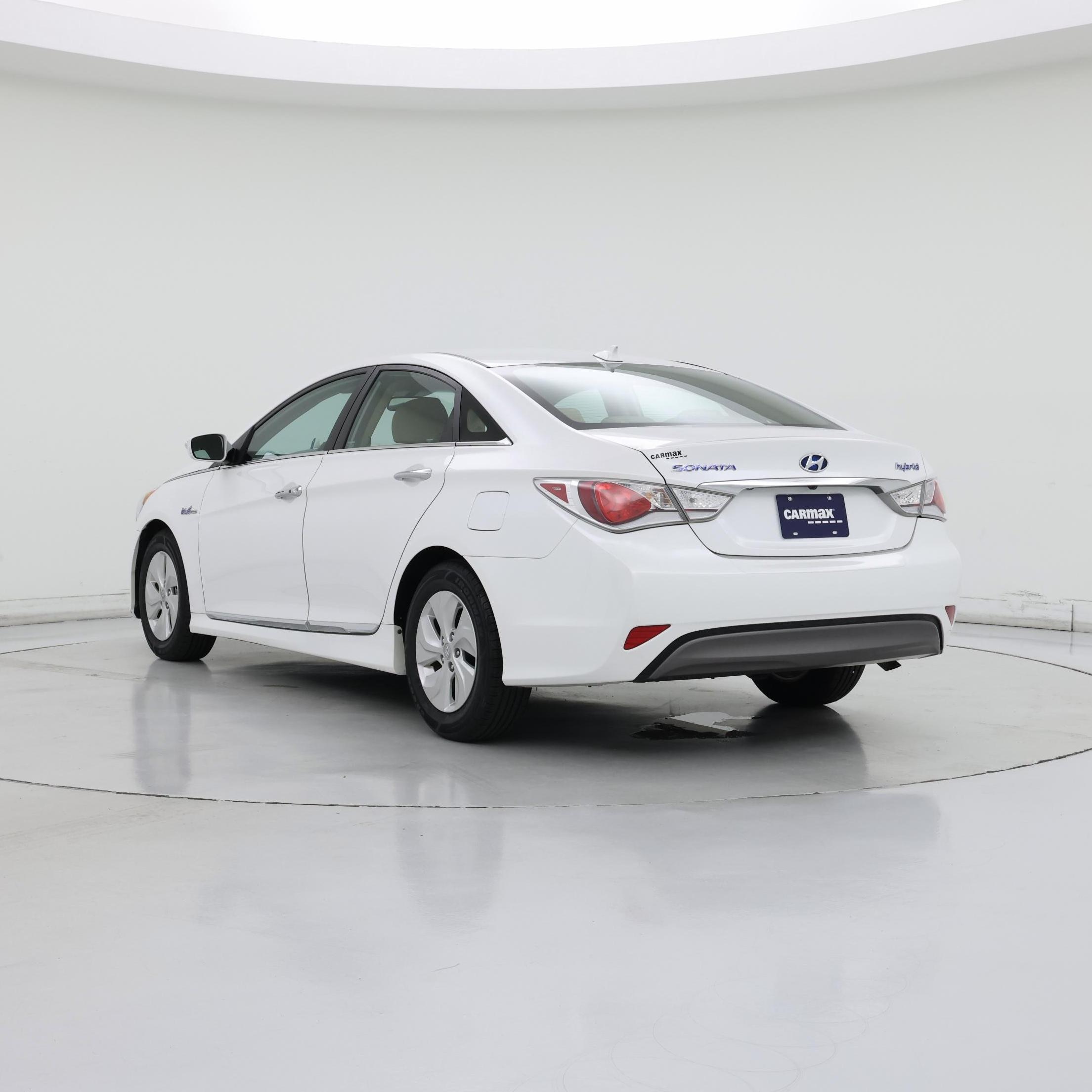 Thumbnail: 2015 Hyundai Sonata - 2