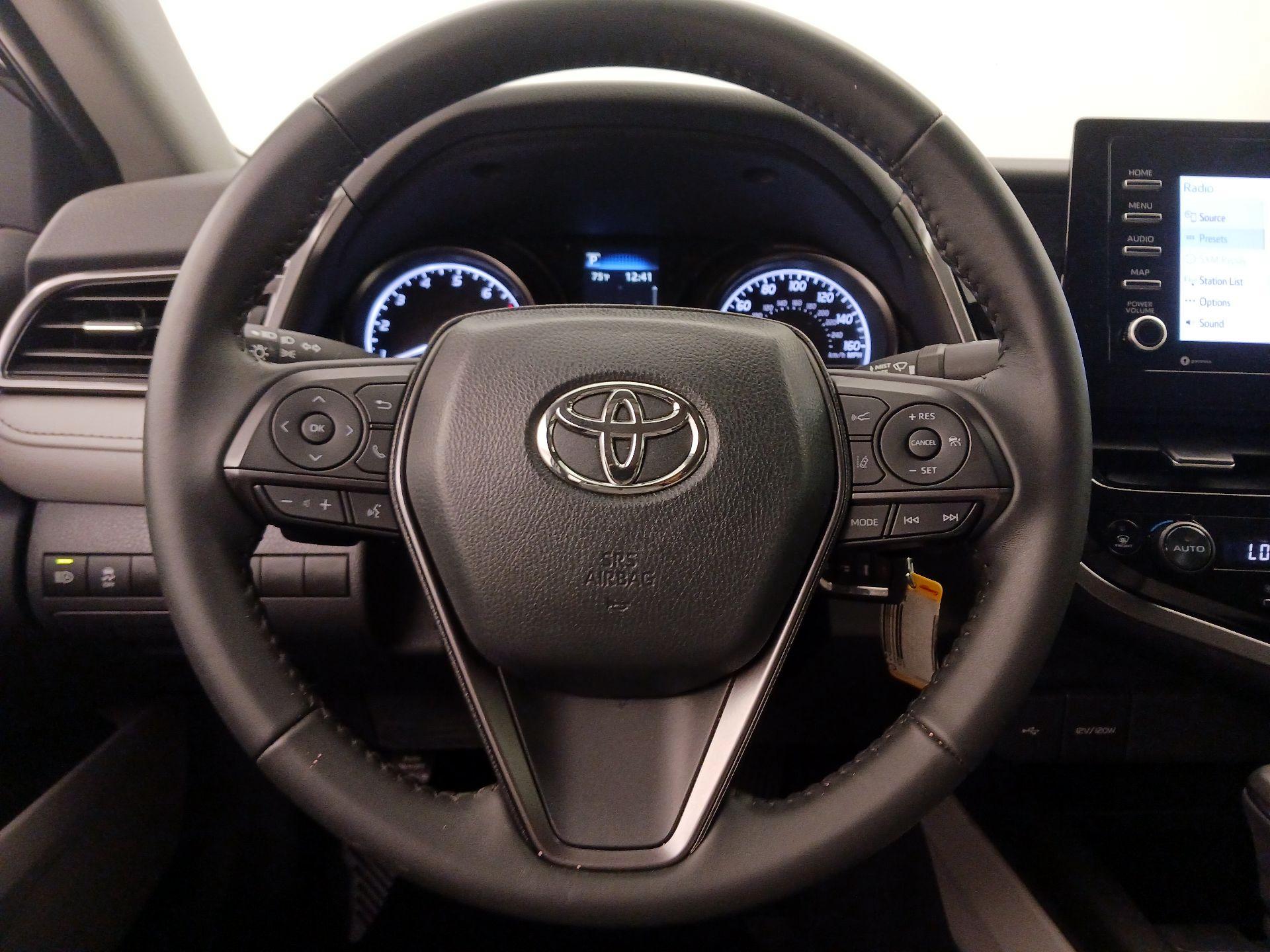 Thumbnail: 2024 Toyota Camry - 10
