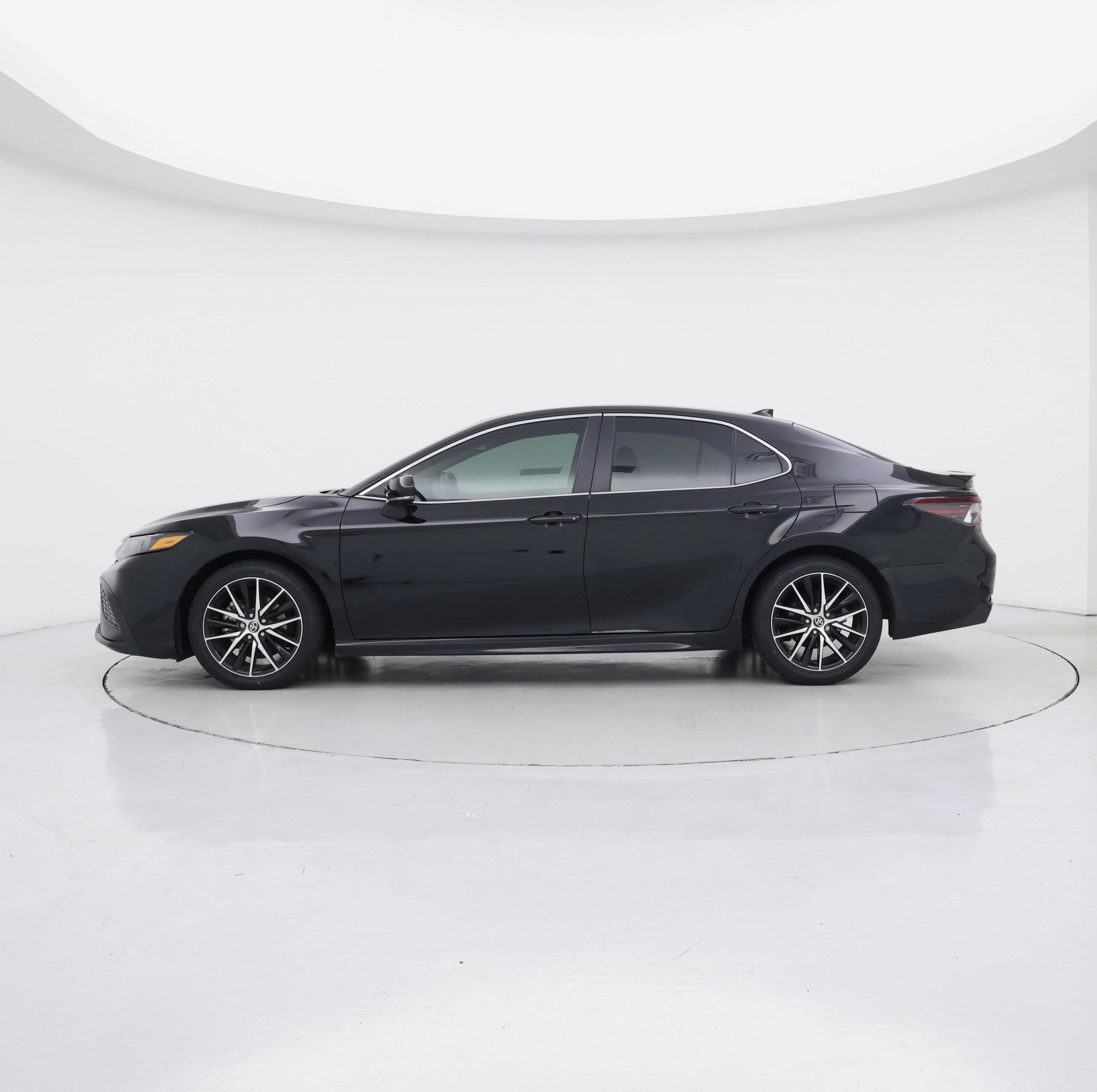 Thumbnail: 2024 Toyota Camry - 3