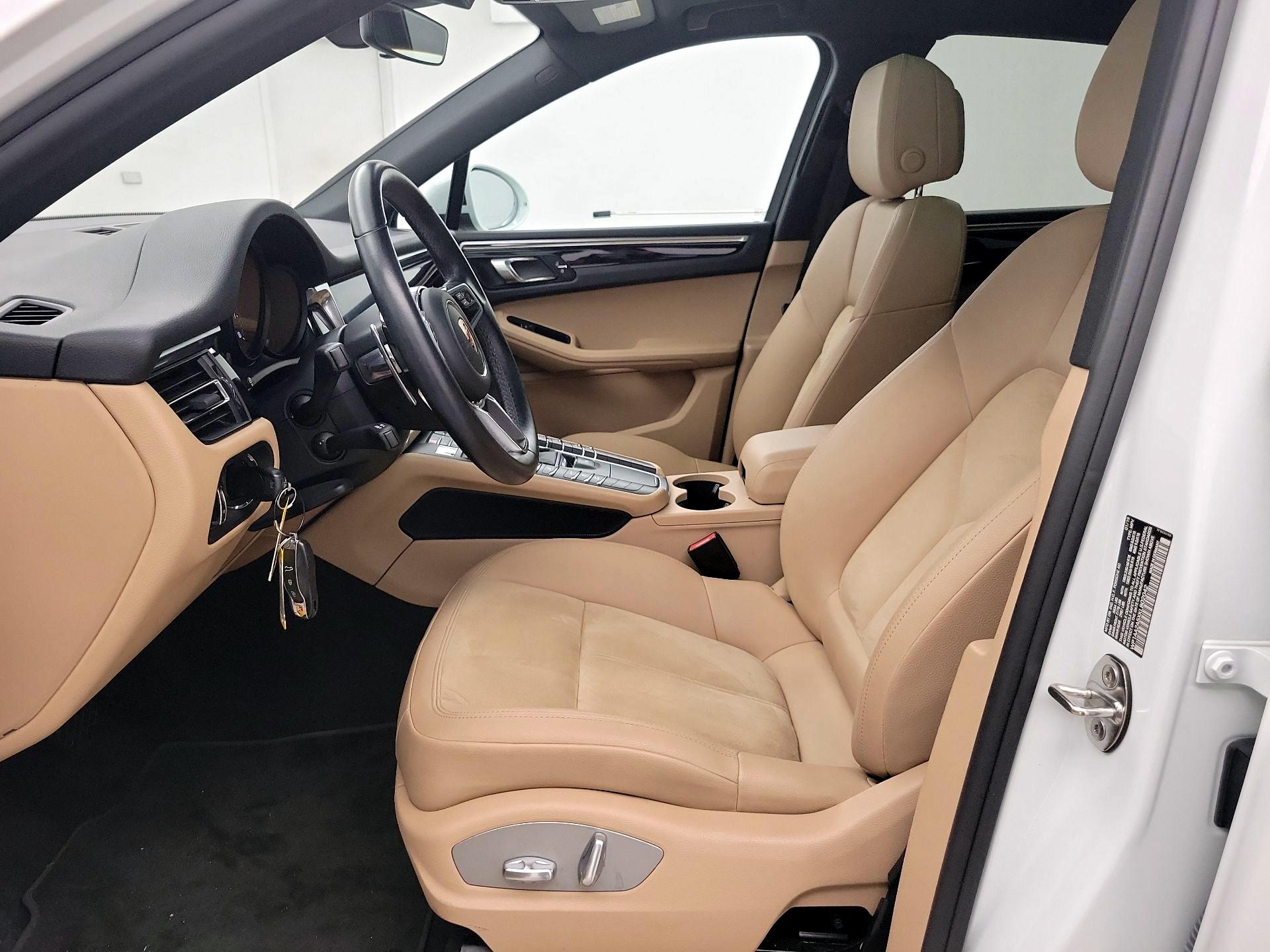 Thumbnail: 2019 Porsche Macan - 11