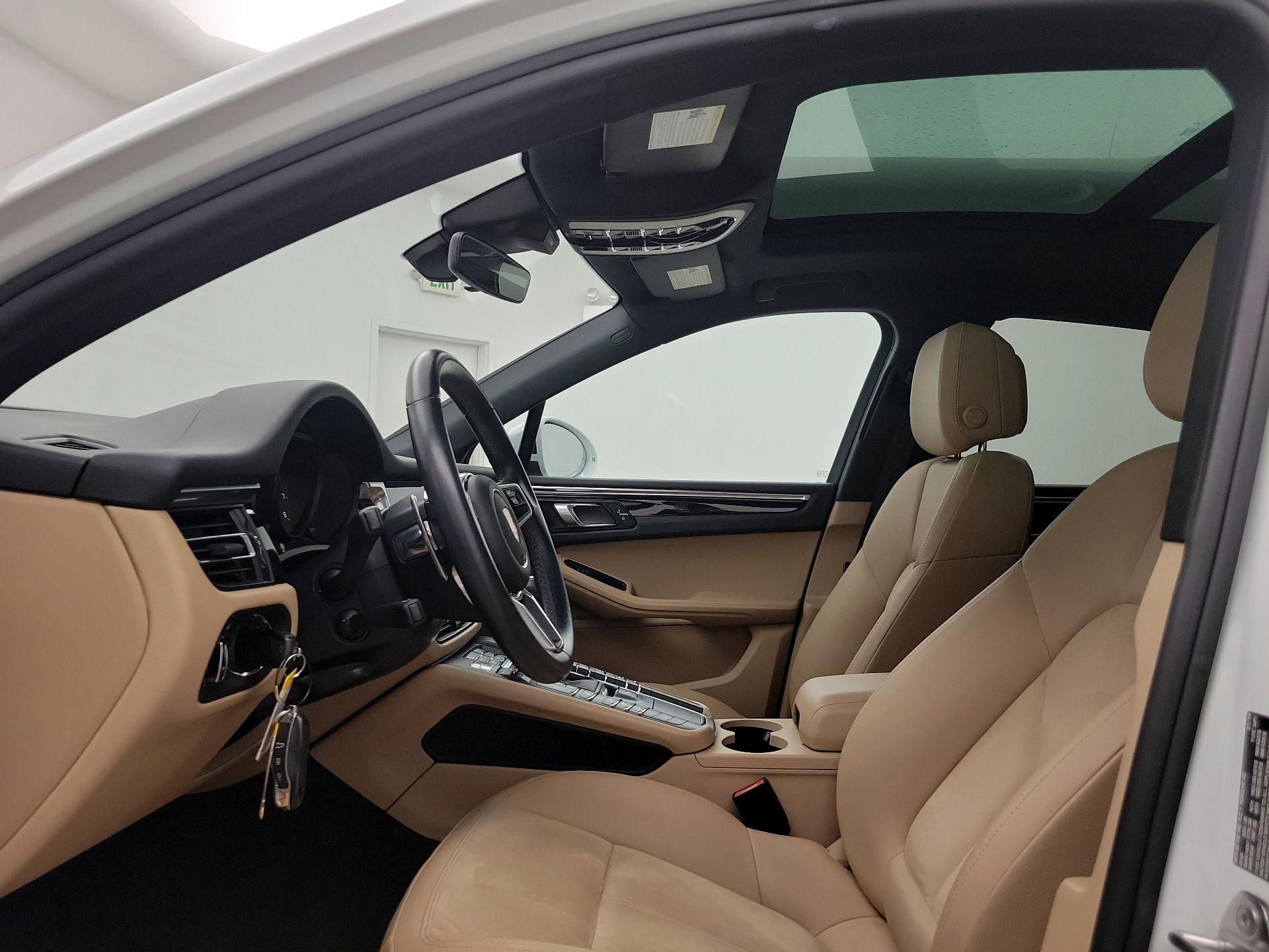 Thumbnail: 2019 Porsche Macan - 20