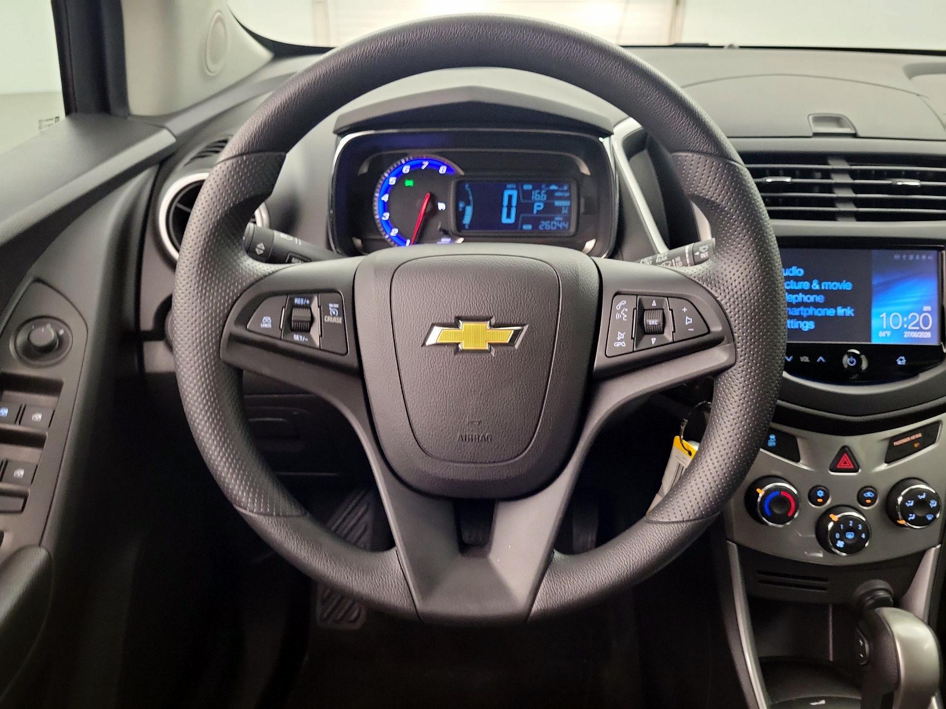 Thumbnail: 2015 Chevrolet Trax - 10