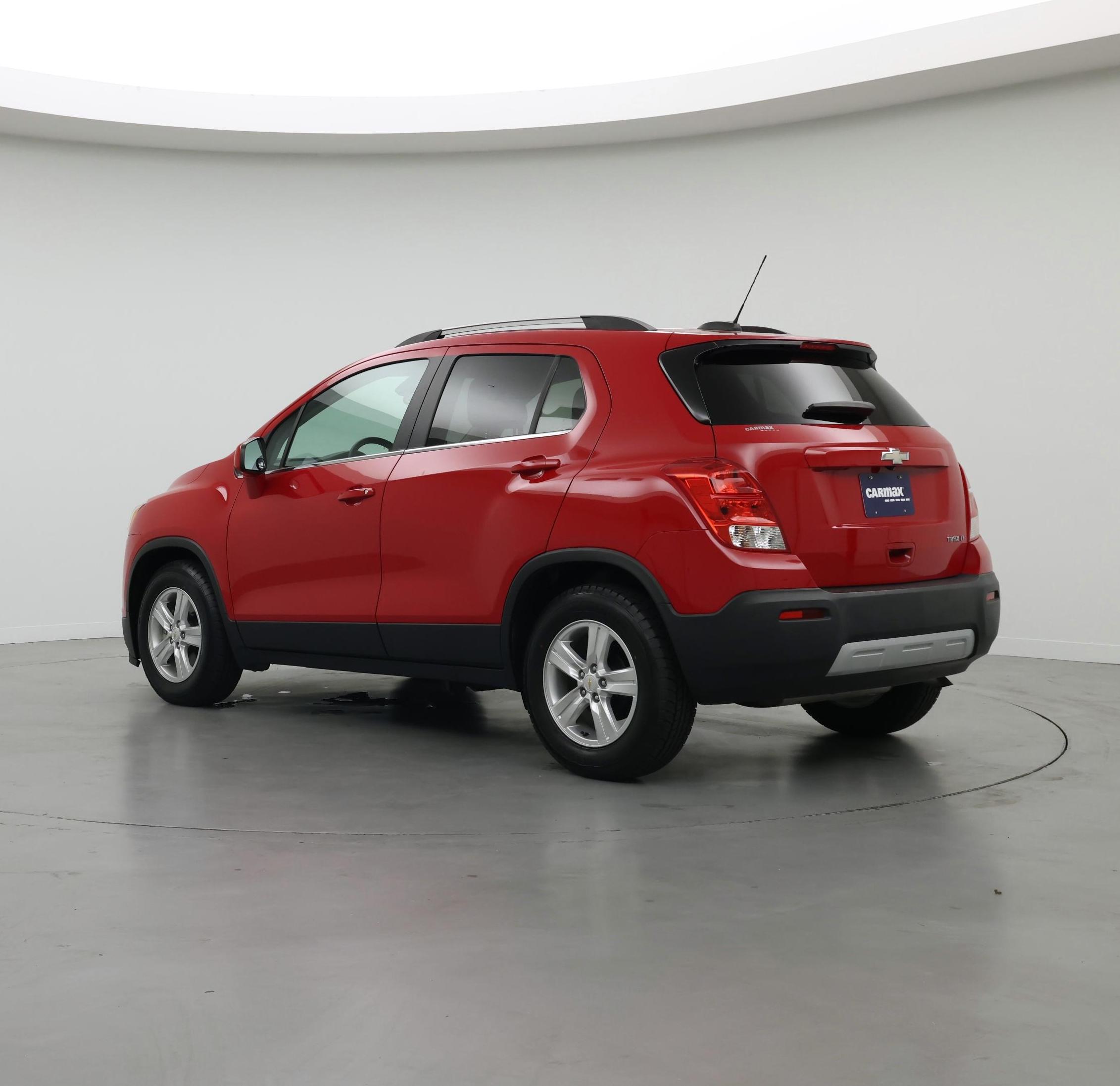 Thumbnail: 2015 Chevrolet Trax - 2