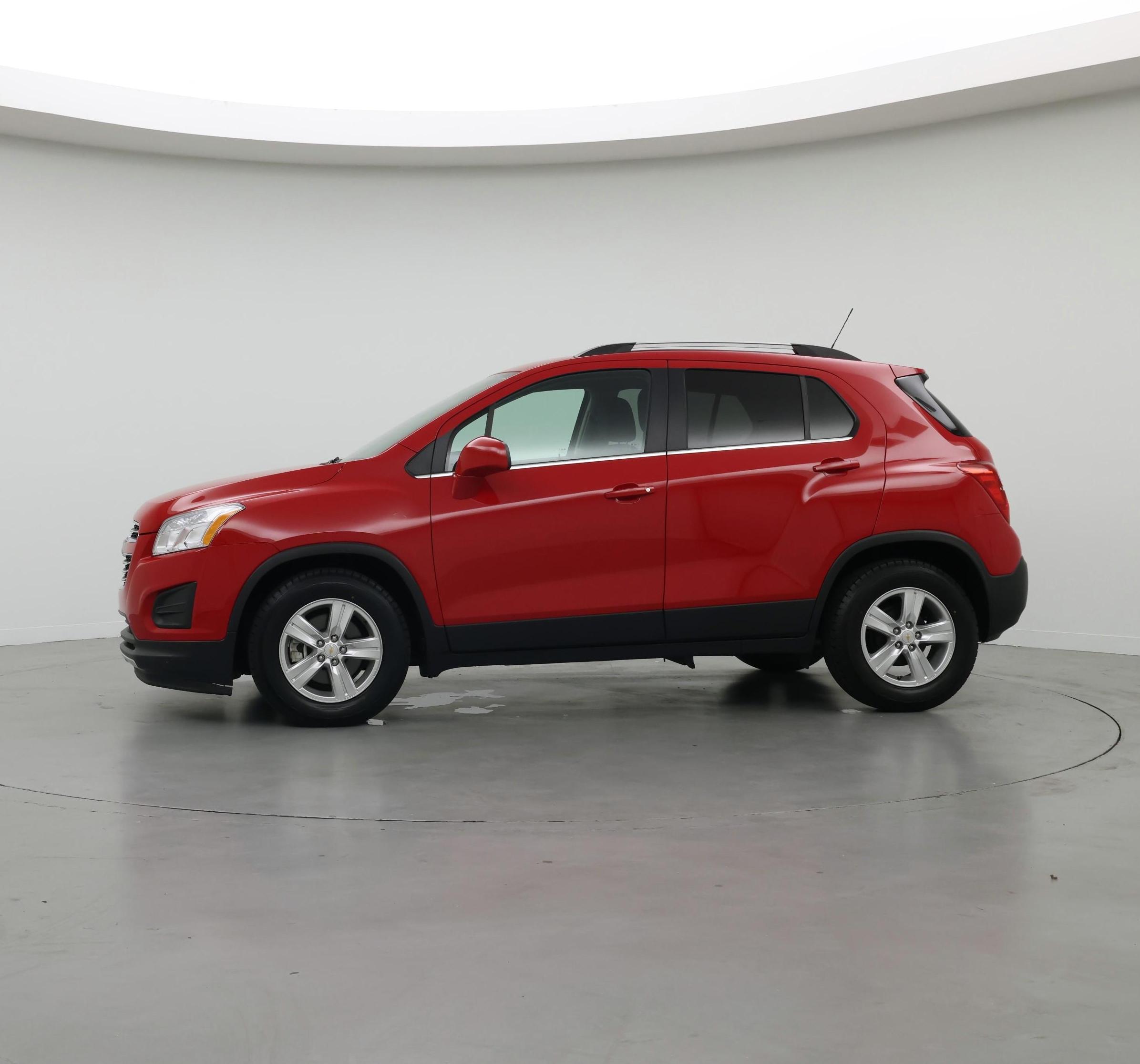 Thumbnail: 2015 Chevrolet Trax - 3