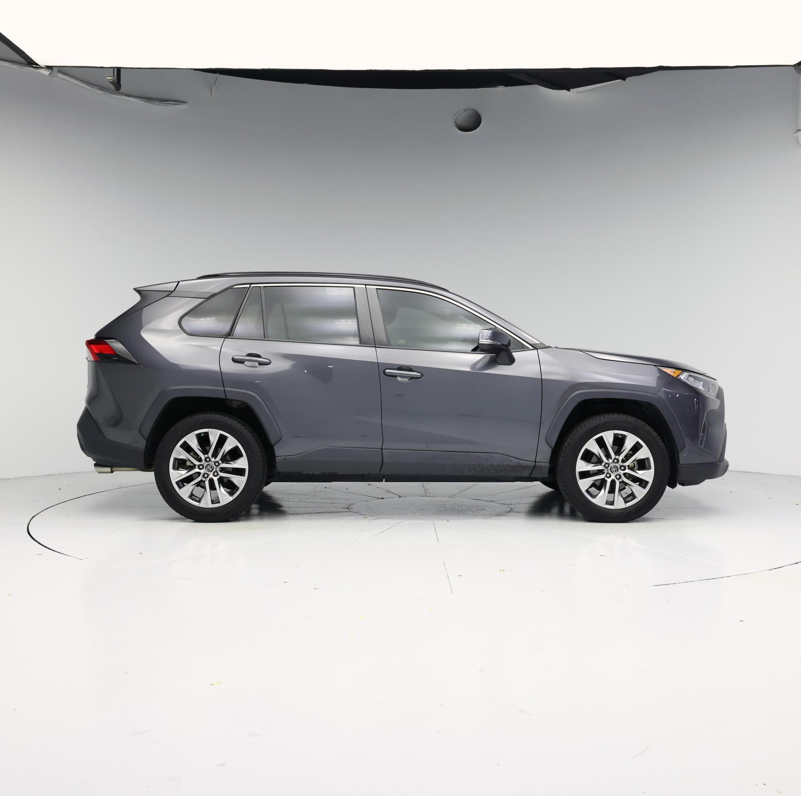 Thumbnail: 2019 Toyota RAV4 - 7