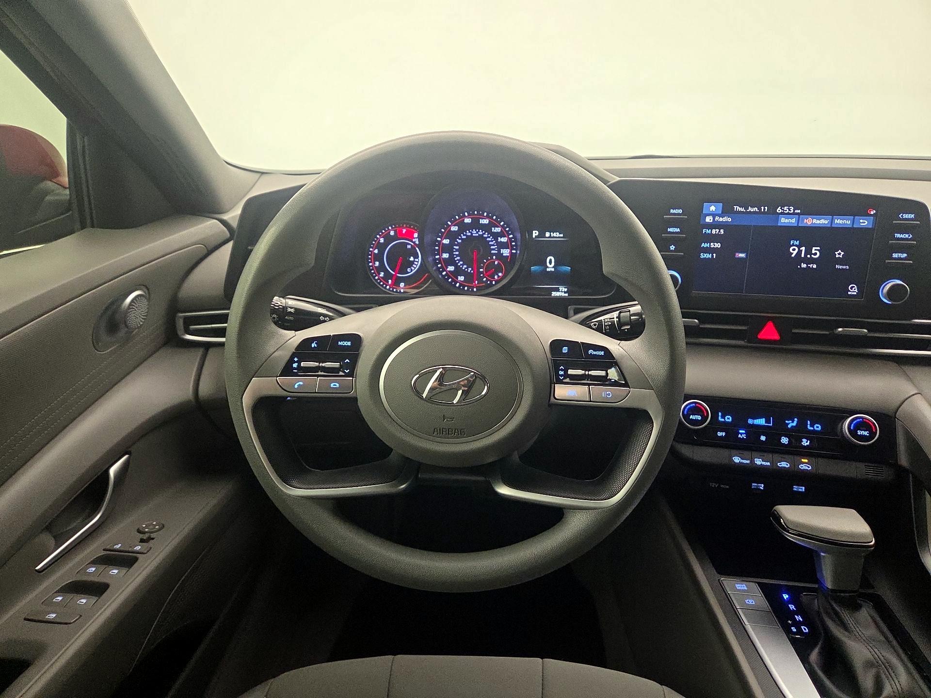 Thumbnail: 2023 Hyundai Elantra - 10