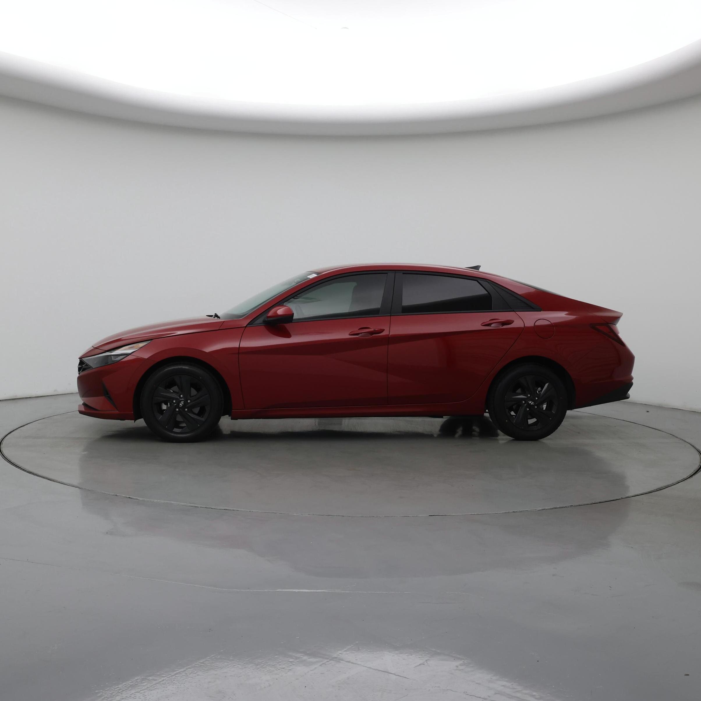 Thumbnail: 2023 Hyundai Elantra - 3