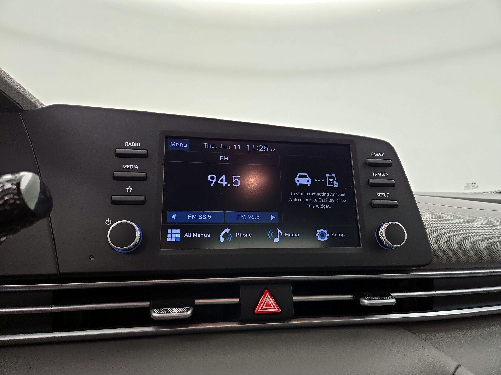 Thumbnail: 2024 Hyundai Elantra - 15