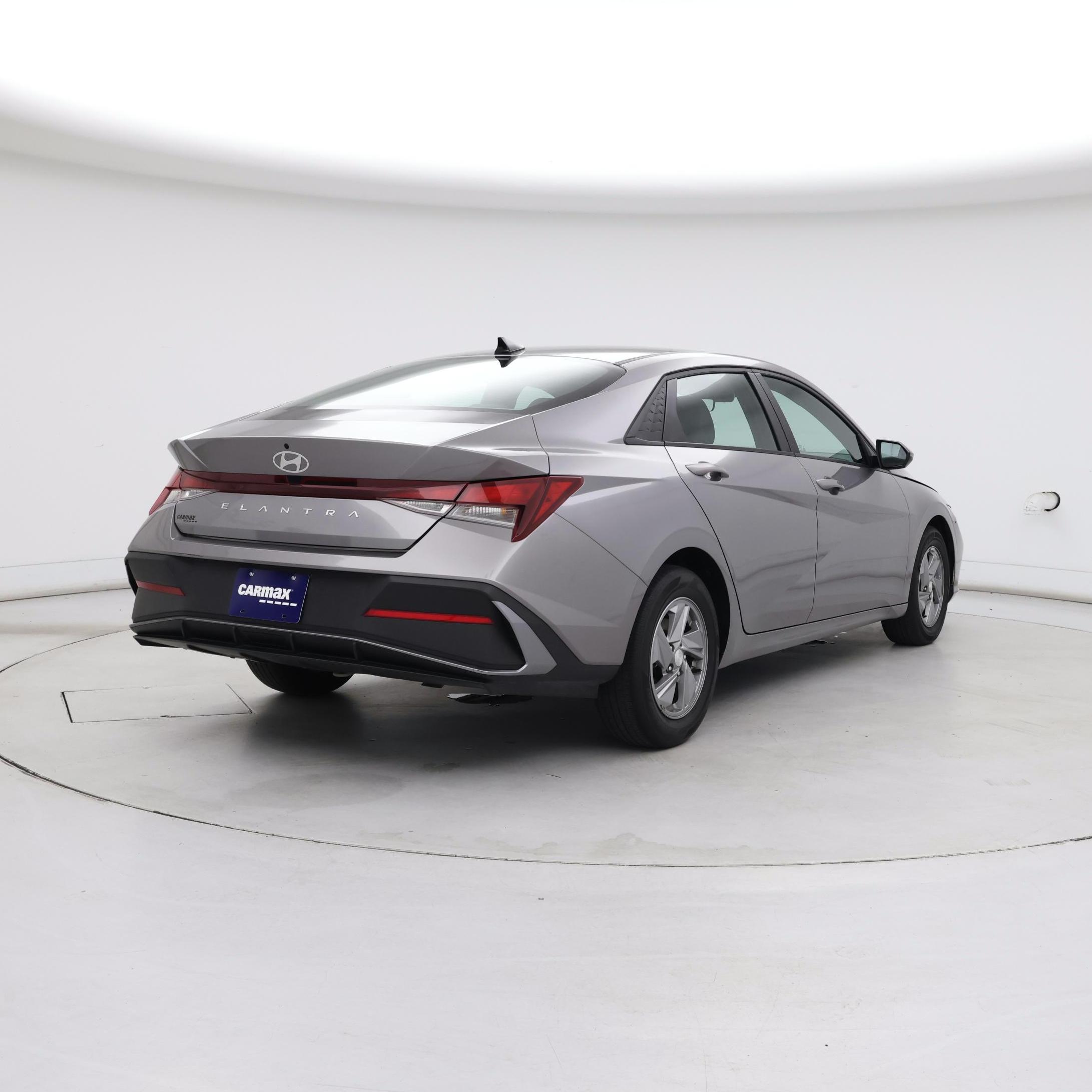 Thumbnail: 2024 Hyundai Elantra - 8