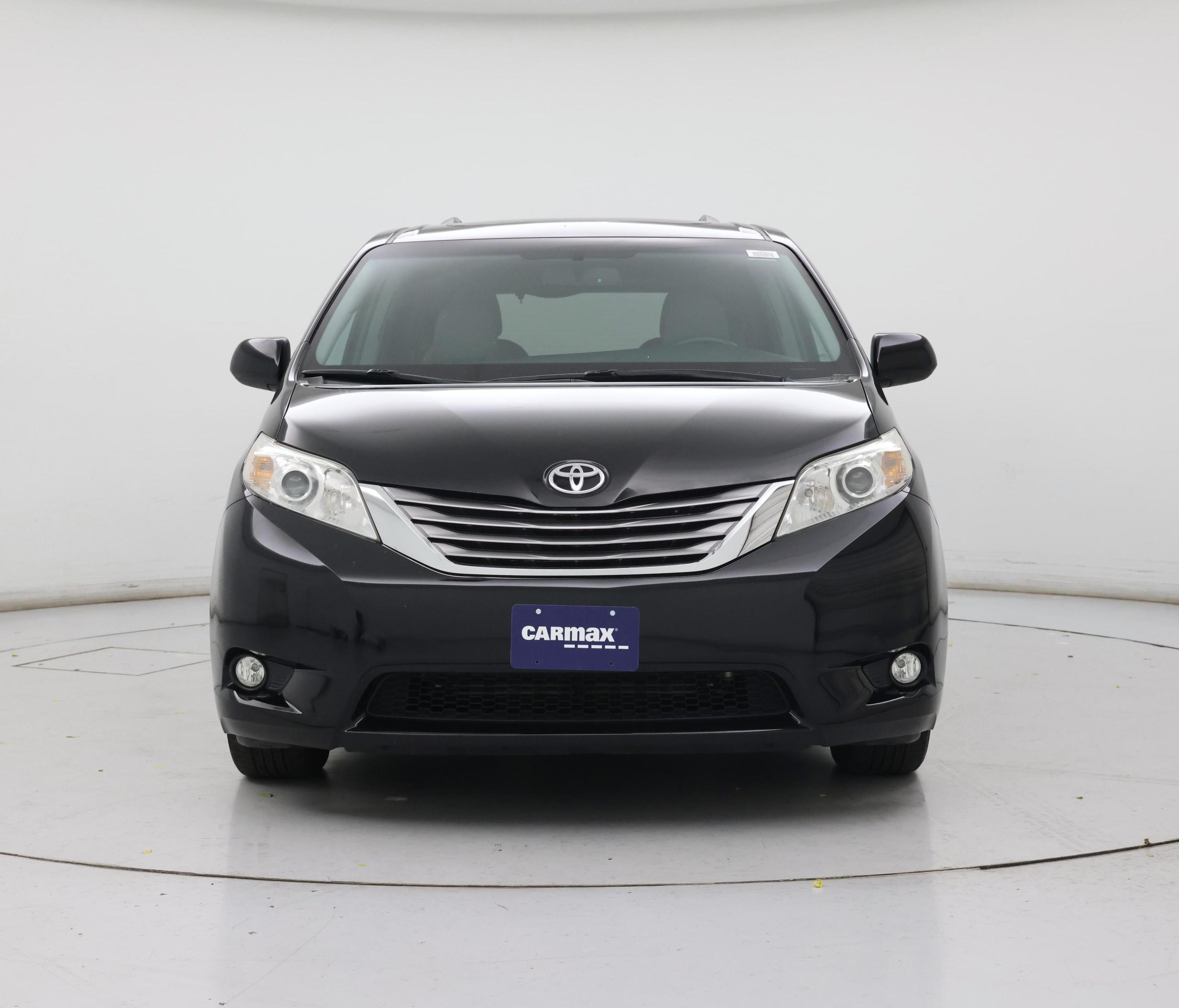 Thumbnail: 2017 Toyota Sienna - 5