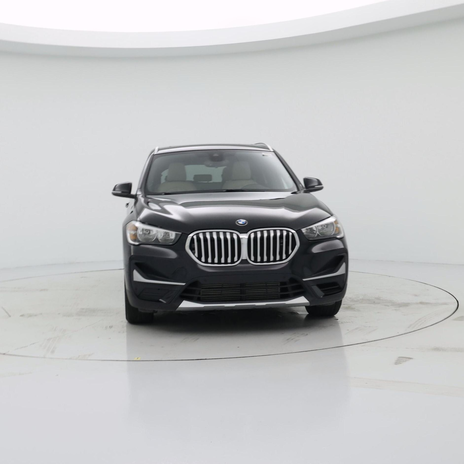 Thumbnail: 2022 BMW X1 - 5