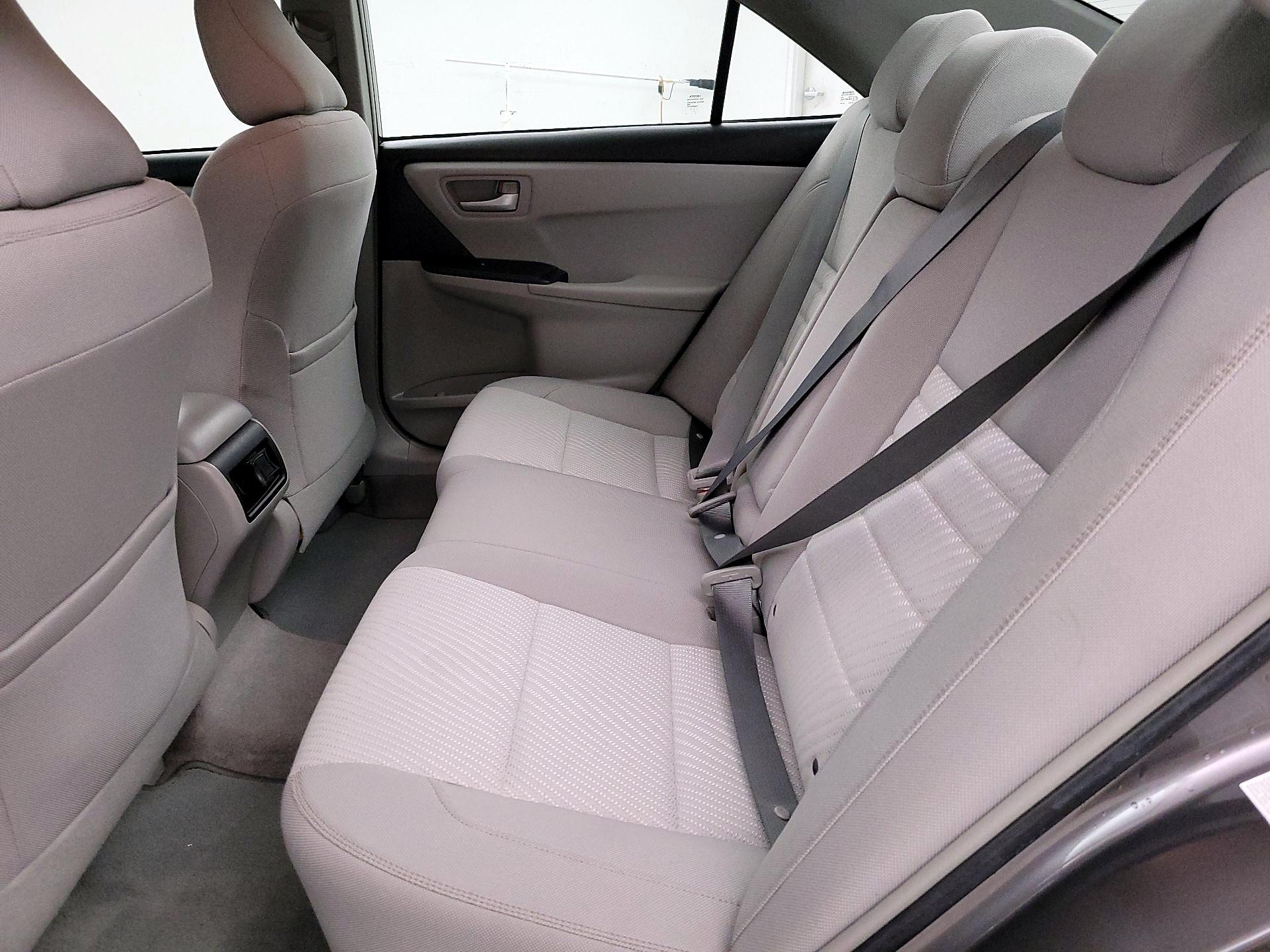 Thumbnail: 2017 Toyota Camry - 19