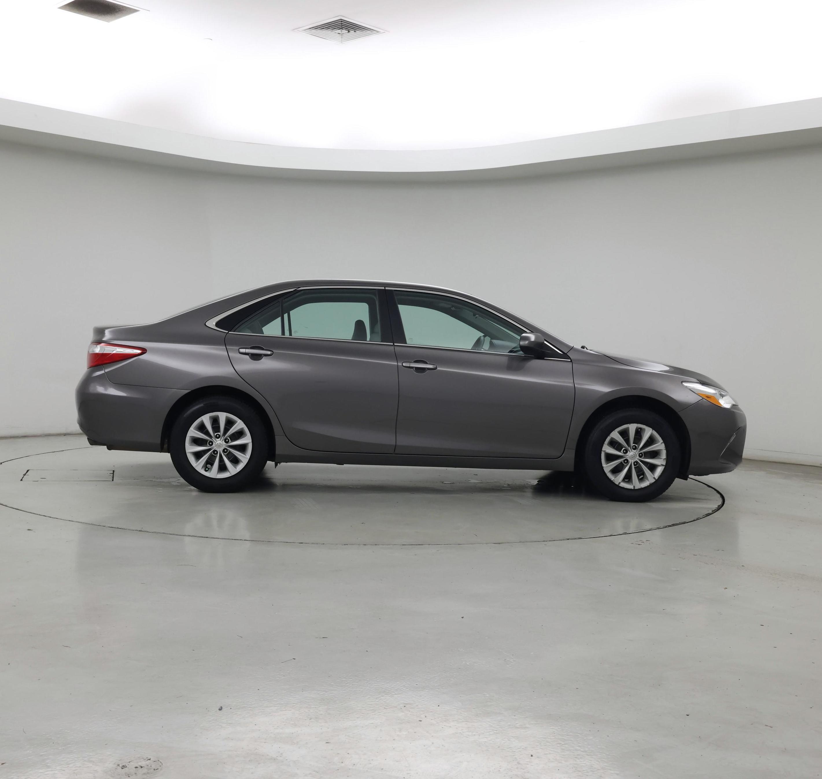 Thumbnail: 2017 Toyota Camry - 7