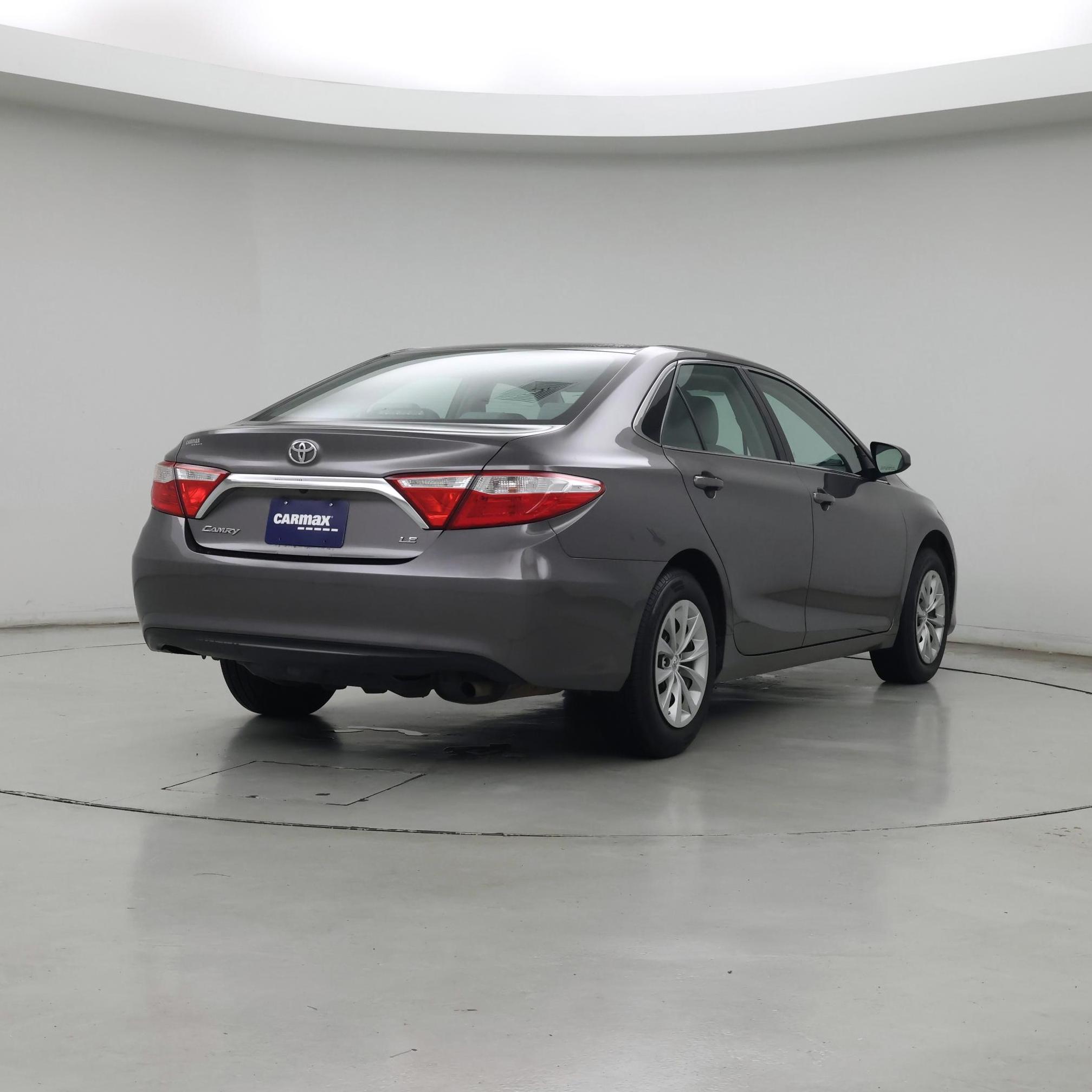Thumbnail: 2017 Toyota Camry - 8