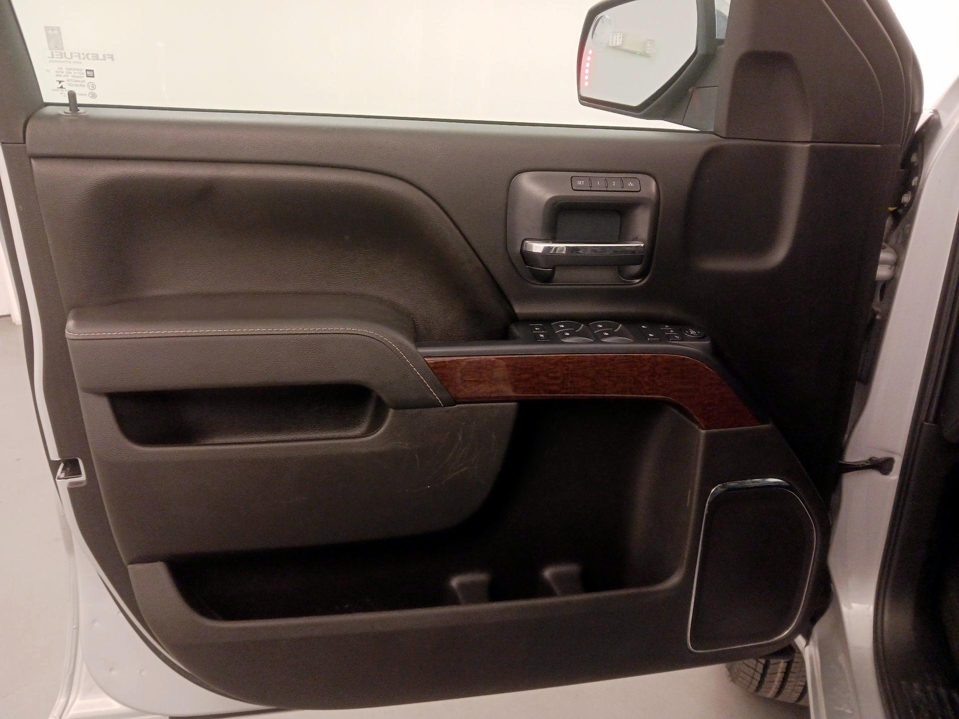 Thumbnail: 2016 GMC Sierra 2500 - 12