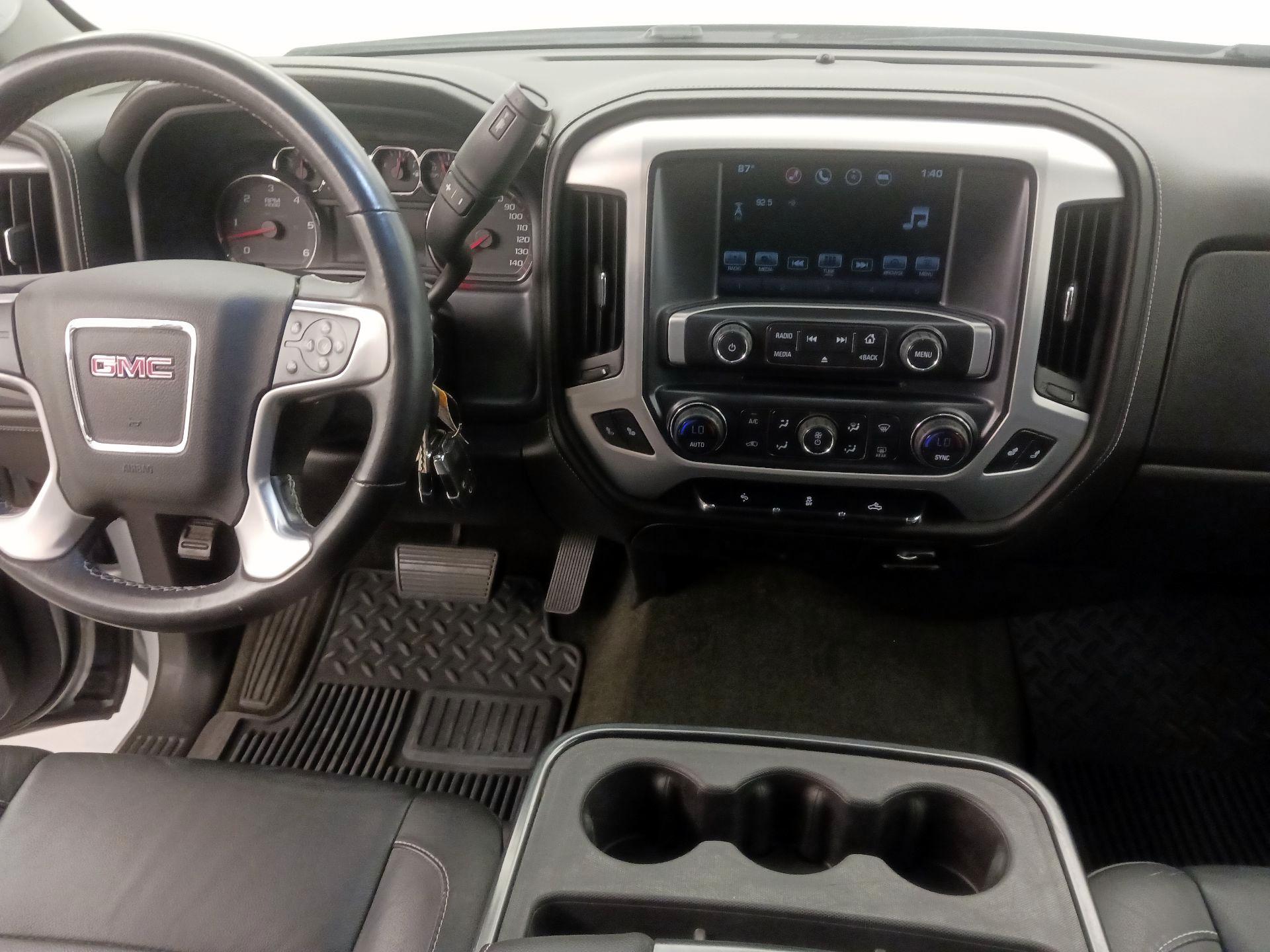 Thumbnail: 2016 GMC Sierra 2500 - 18