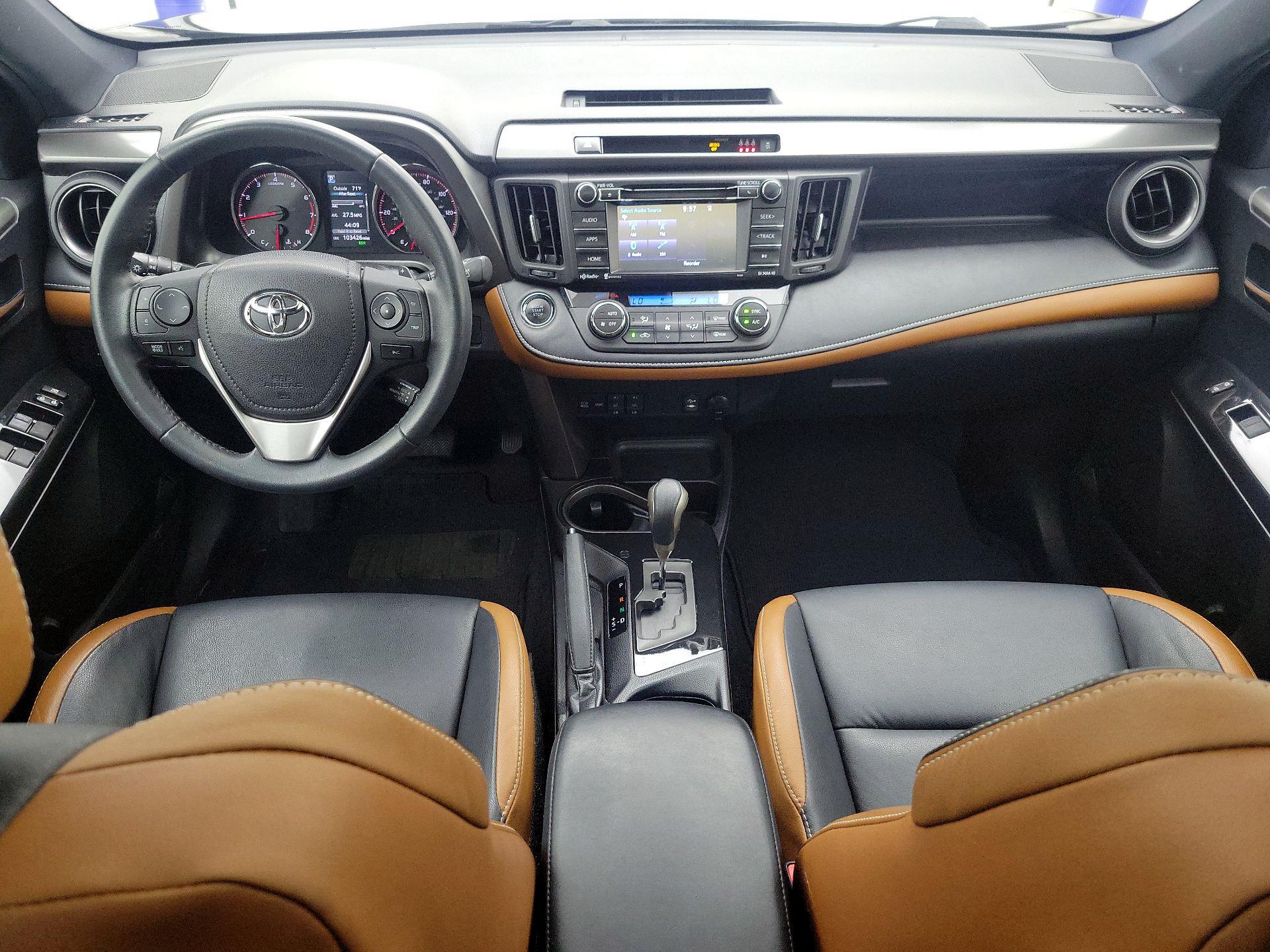 Thumbnail: 2017 Toyota RAV4 - 9