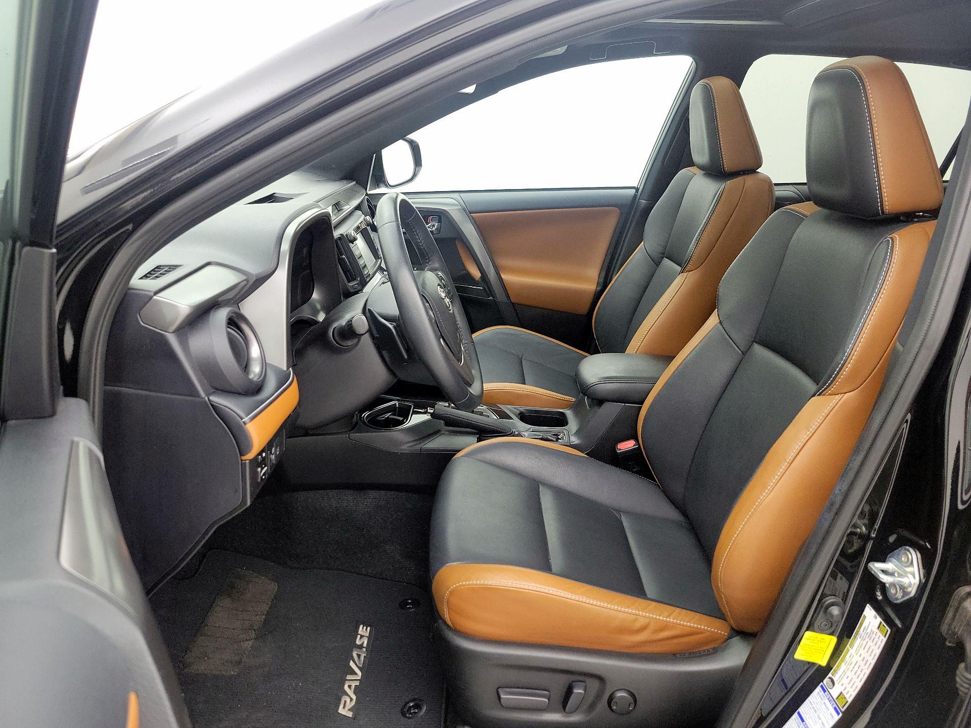 Thumbnail: 2017 Toyota RAV4 - 11