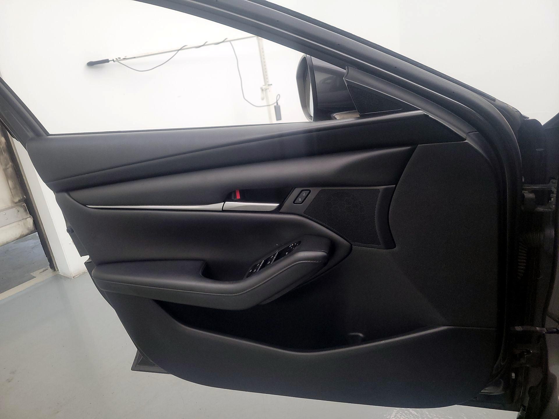 Thumbnail: 2020 Mazda Mazda3 - 10