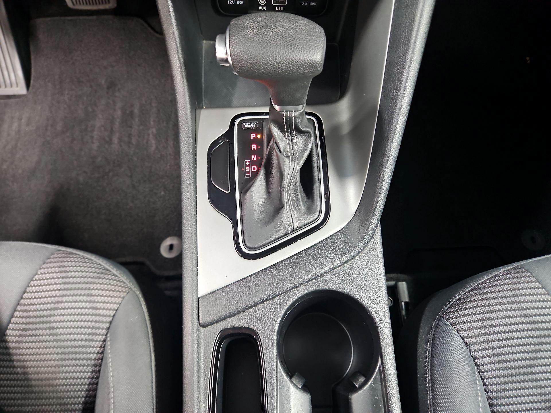 Thumbnail: 2019 Kia Niro - 17