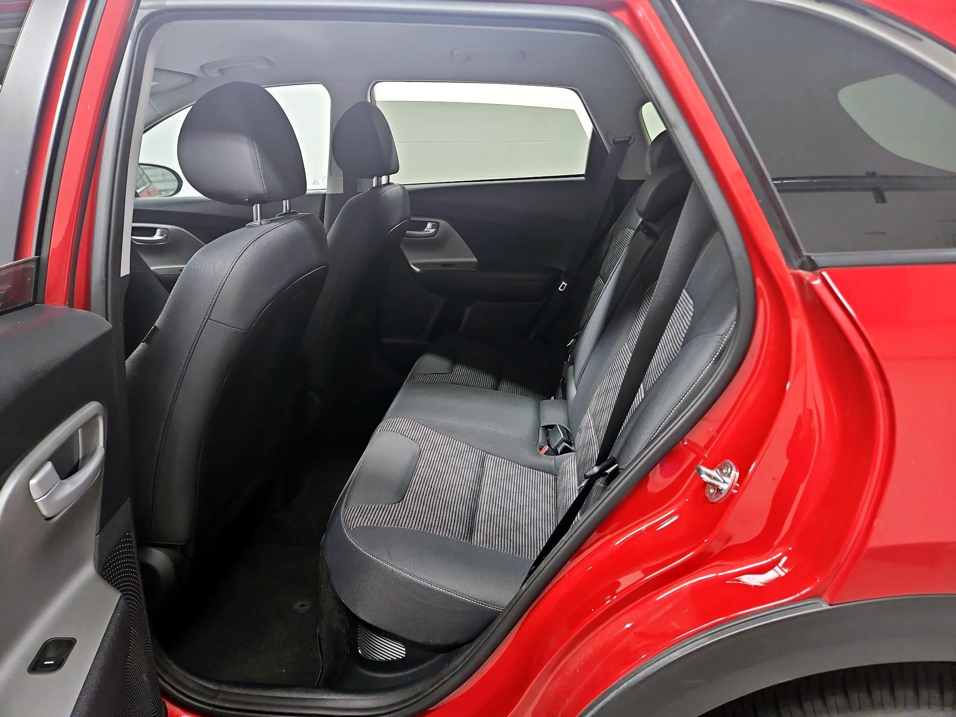Thumbnail: 2019 Kia Niro - 19