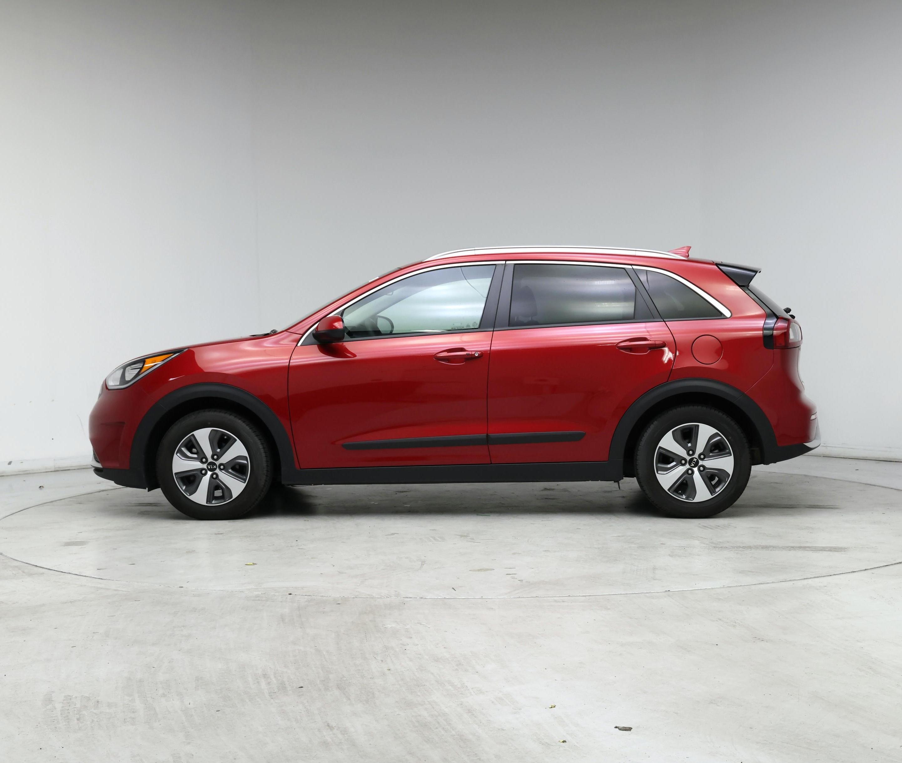 Thumbnail: 2019 Kia Niro - 3