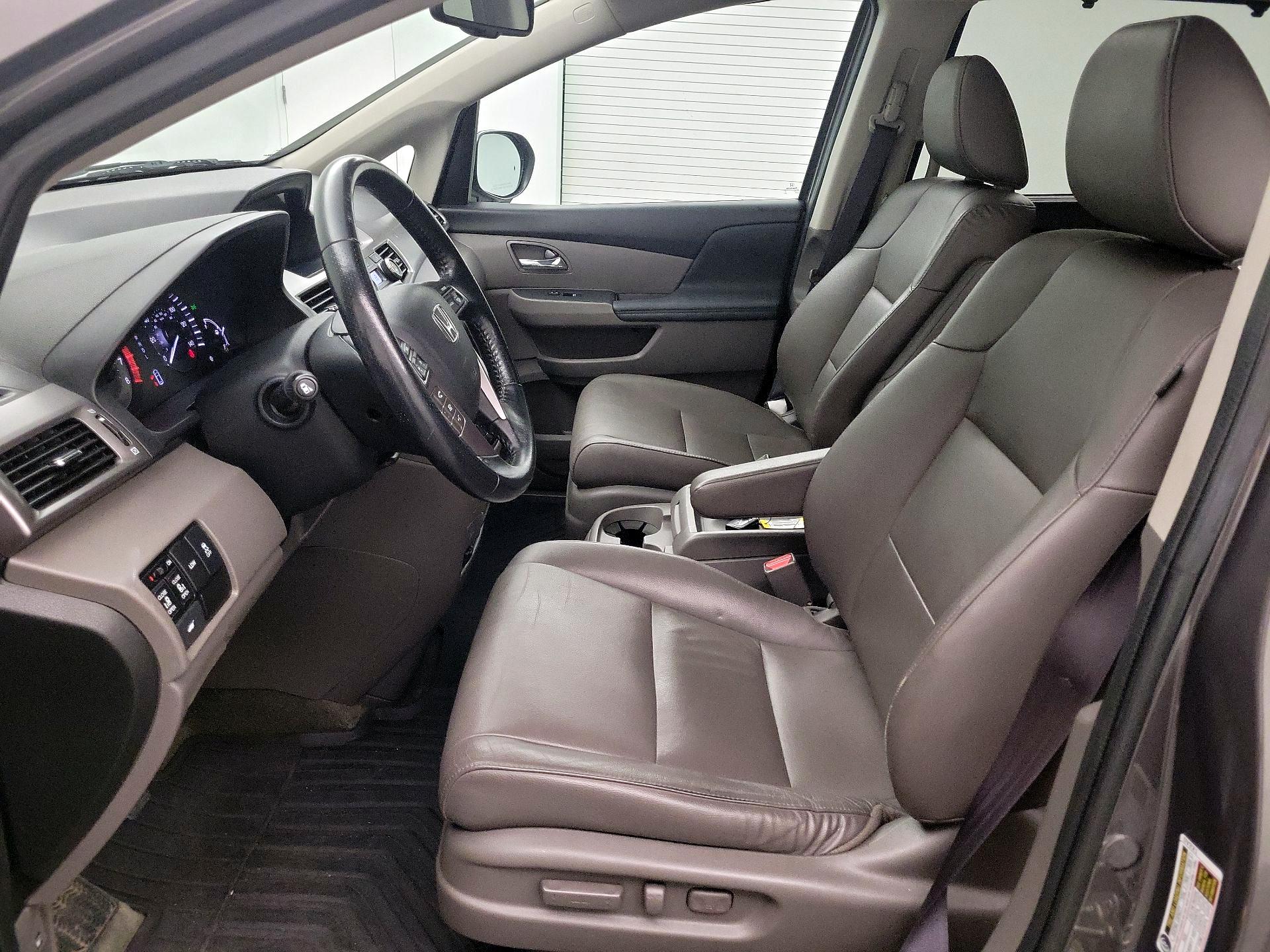 Thumbnail: 2015 Honda Odyssey - 11
