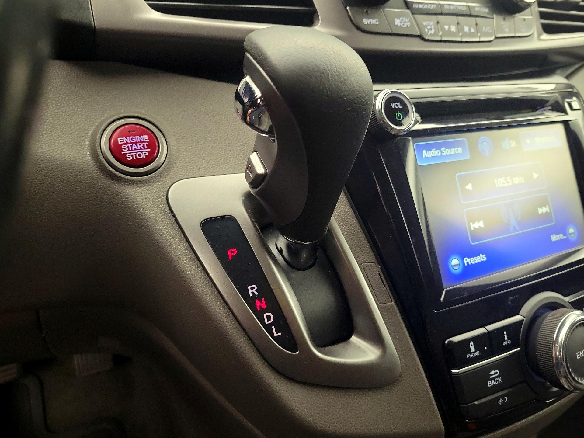 Thumbnail: 2015 Honda Odyssey - 17
