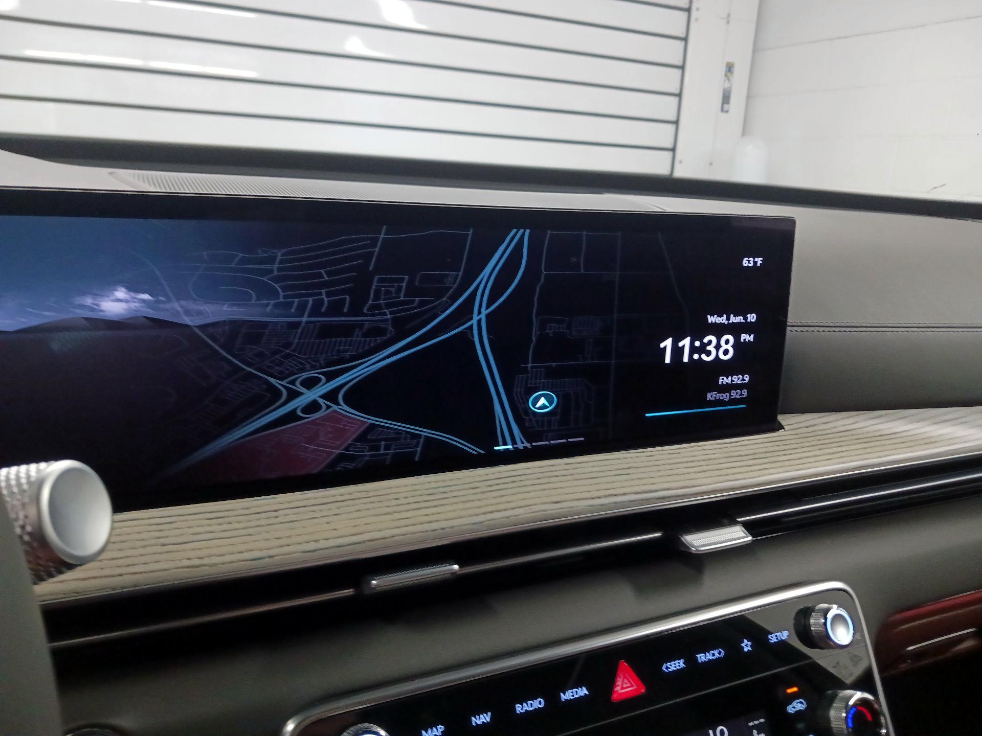 Thumbnail: 2025 Genesis GV80 - 13