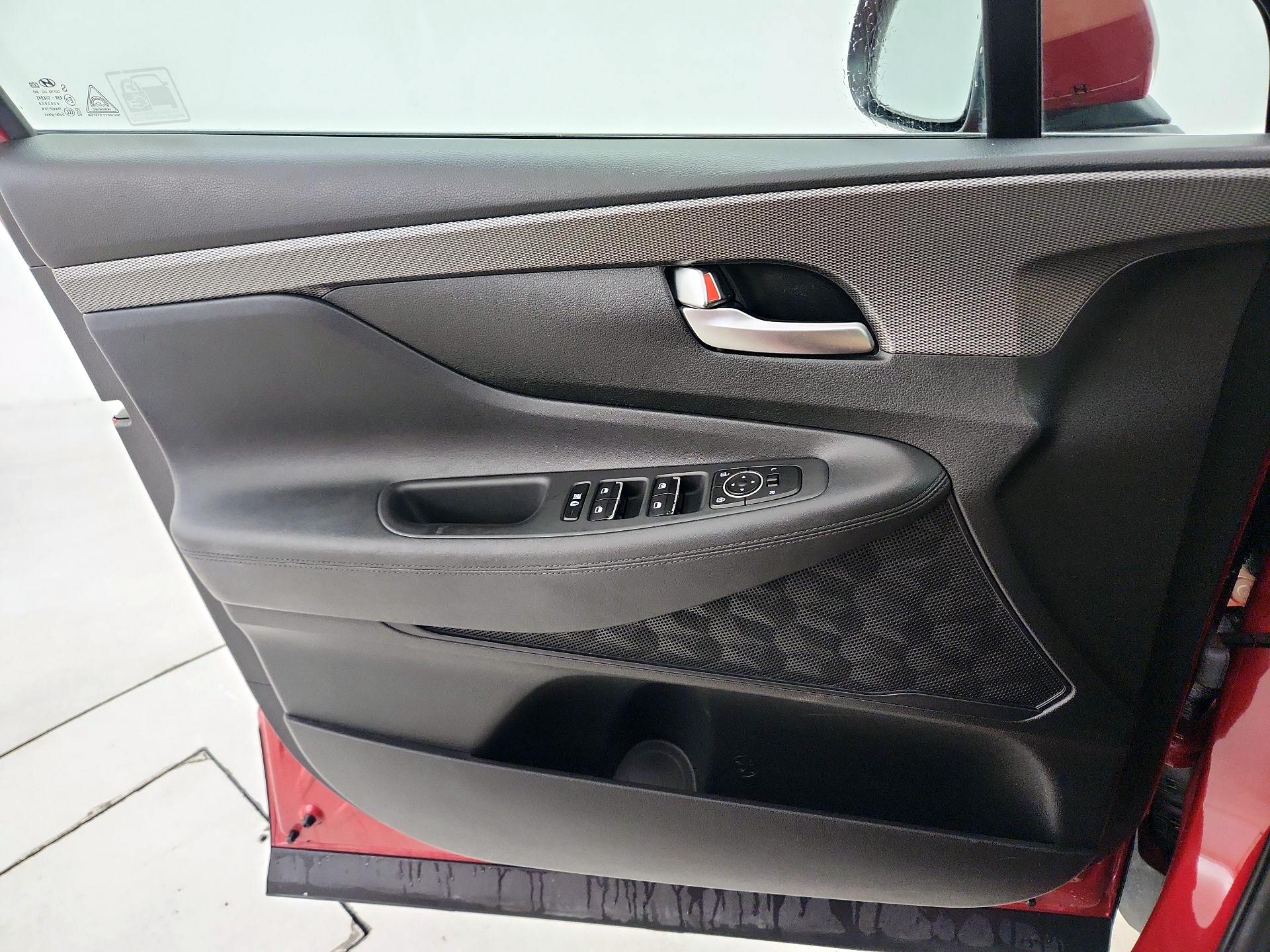 Thumbnail: 2019 Hyundai Santa Fe - 12