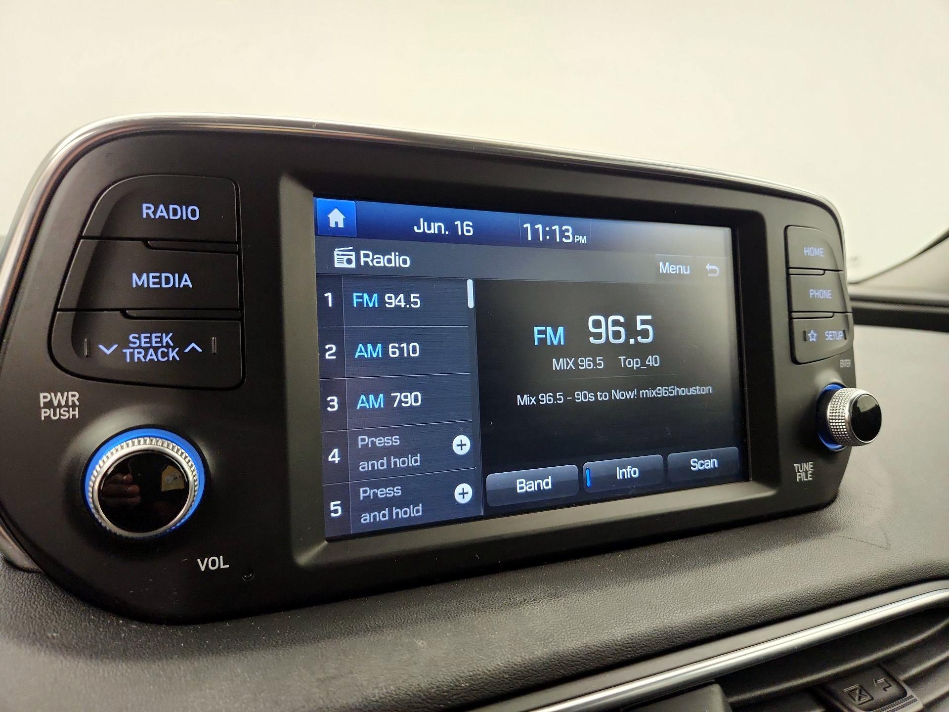 Thumbnail: 2019 Hyundai Santa Fe - 15