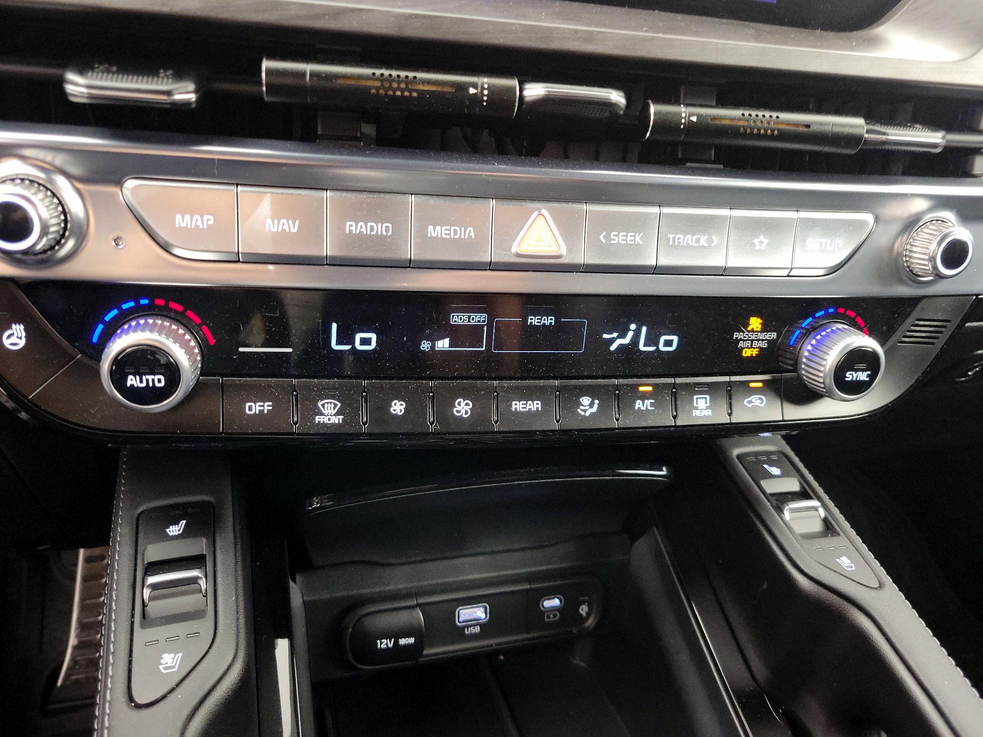 Thumbnail: 2025 Kia Telluride - 17