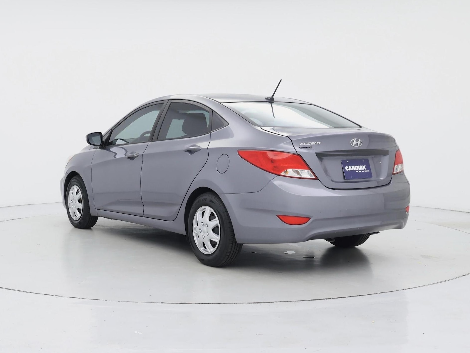 2016 Hyundai Accent SE - Photo 3
