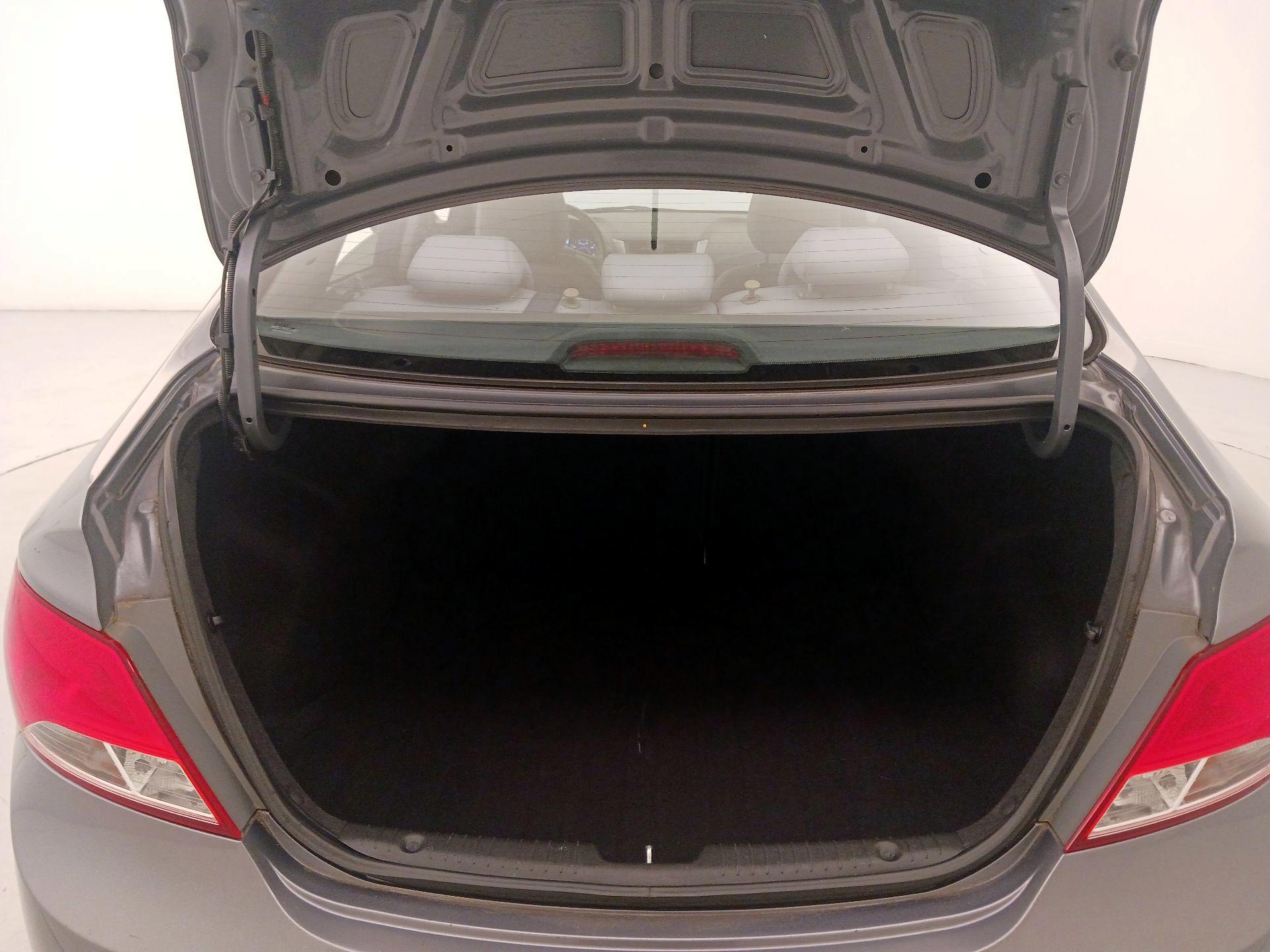 Thumbnail: 2016 Hyundai Accent - 19
